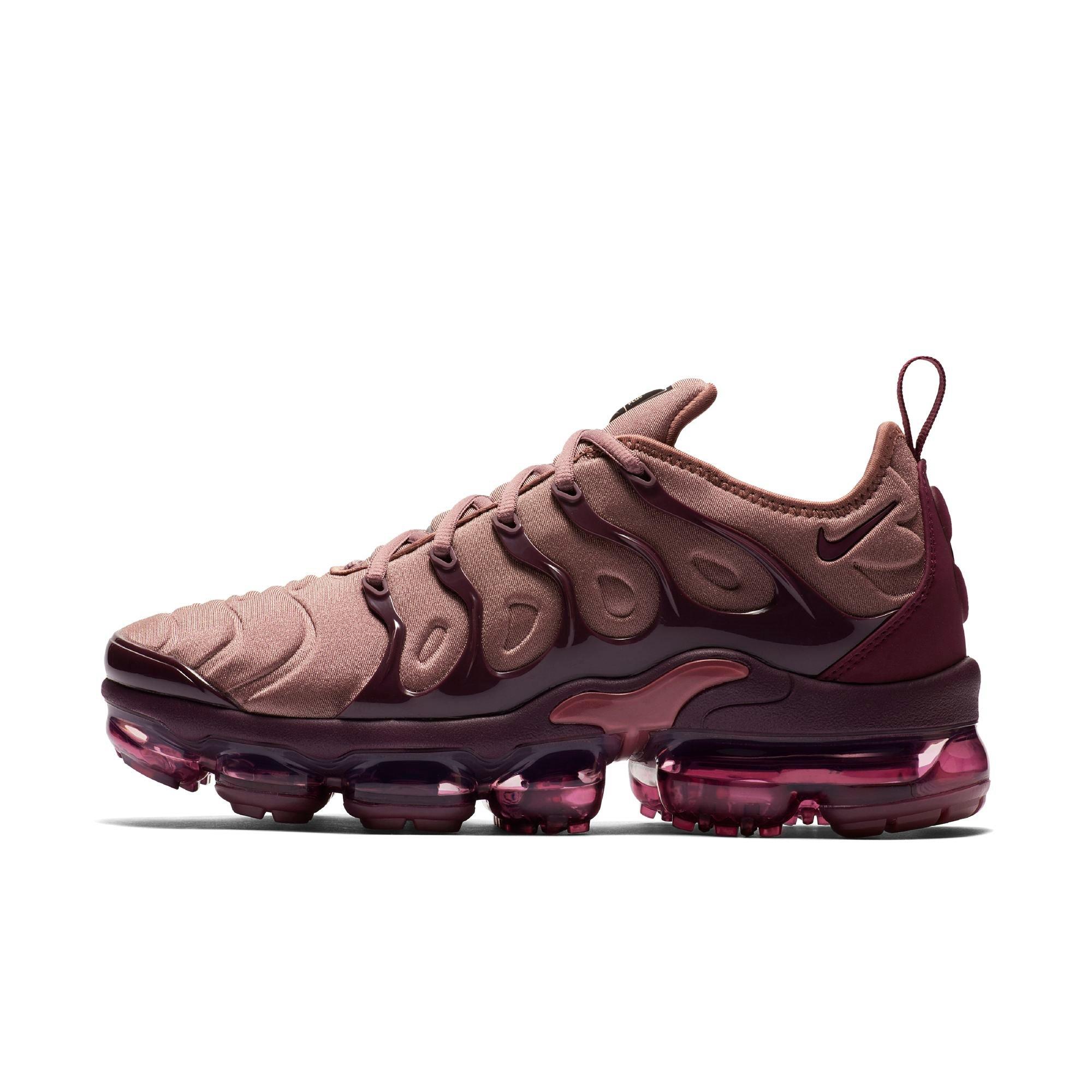 purple nike vapormax plus women's