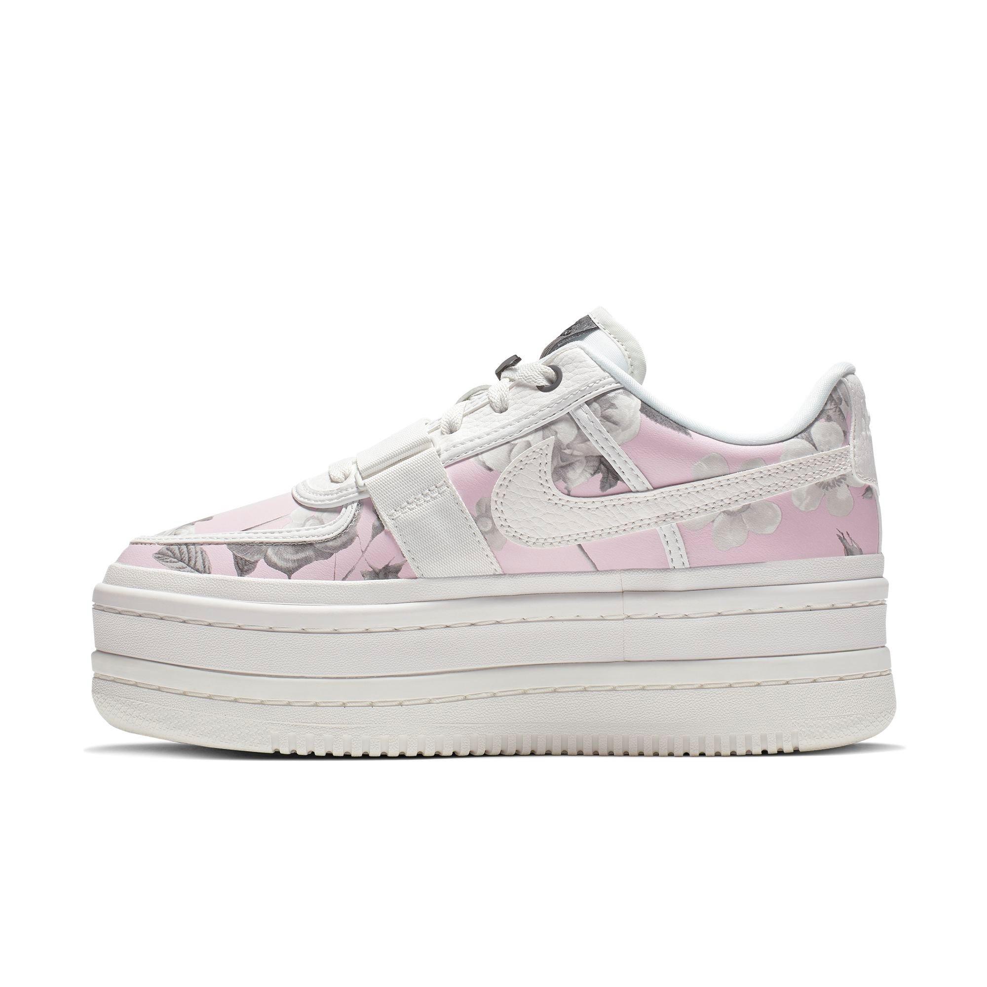 nike vandal 2k lxx sneaker