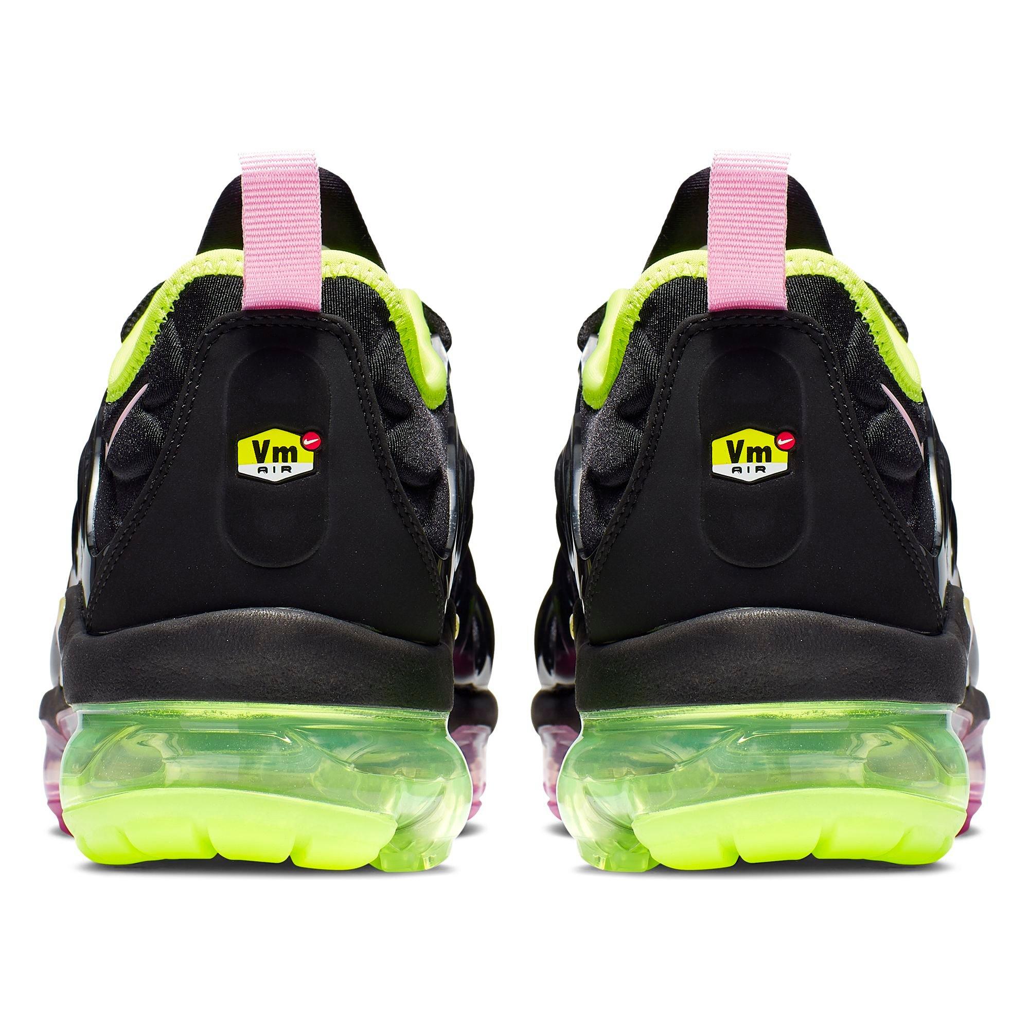 vapormax plus pink and green