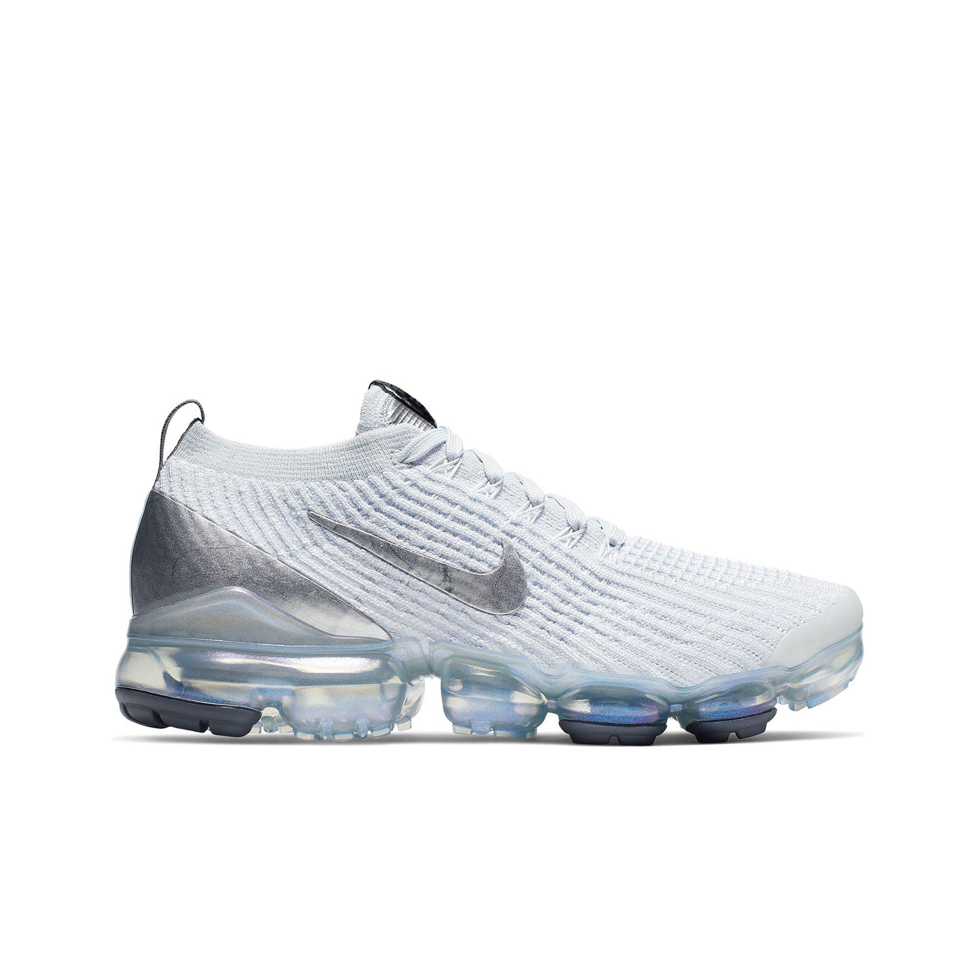 all white 'vapormax flyknit women's