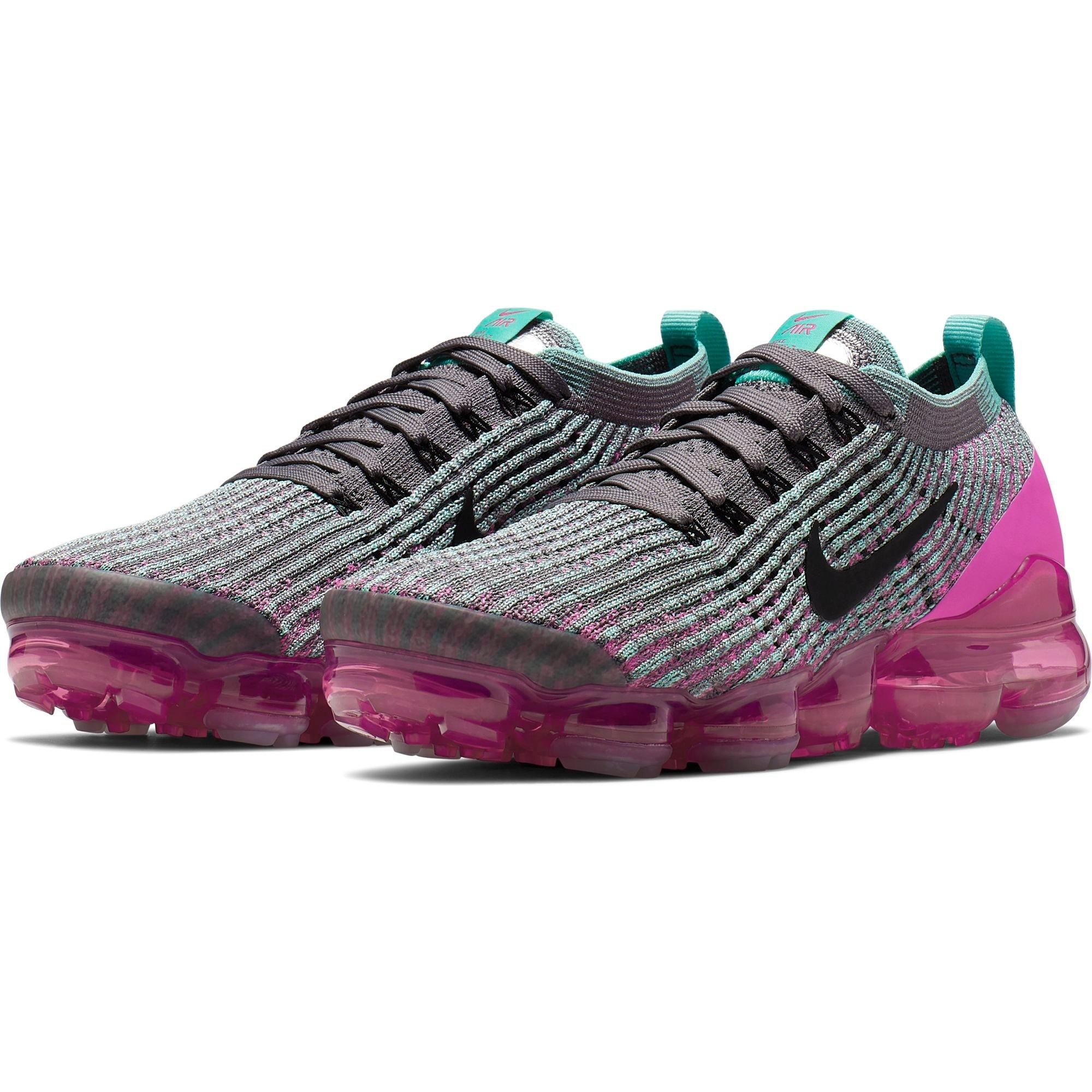 vapormax gunsmoke fuchsia