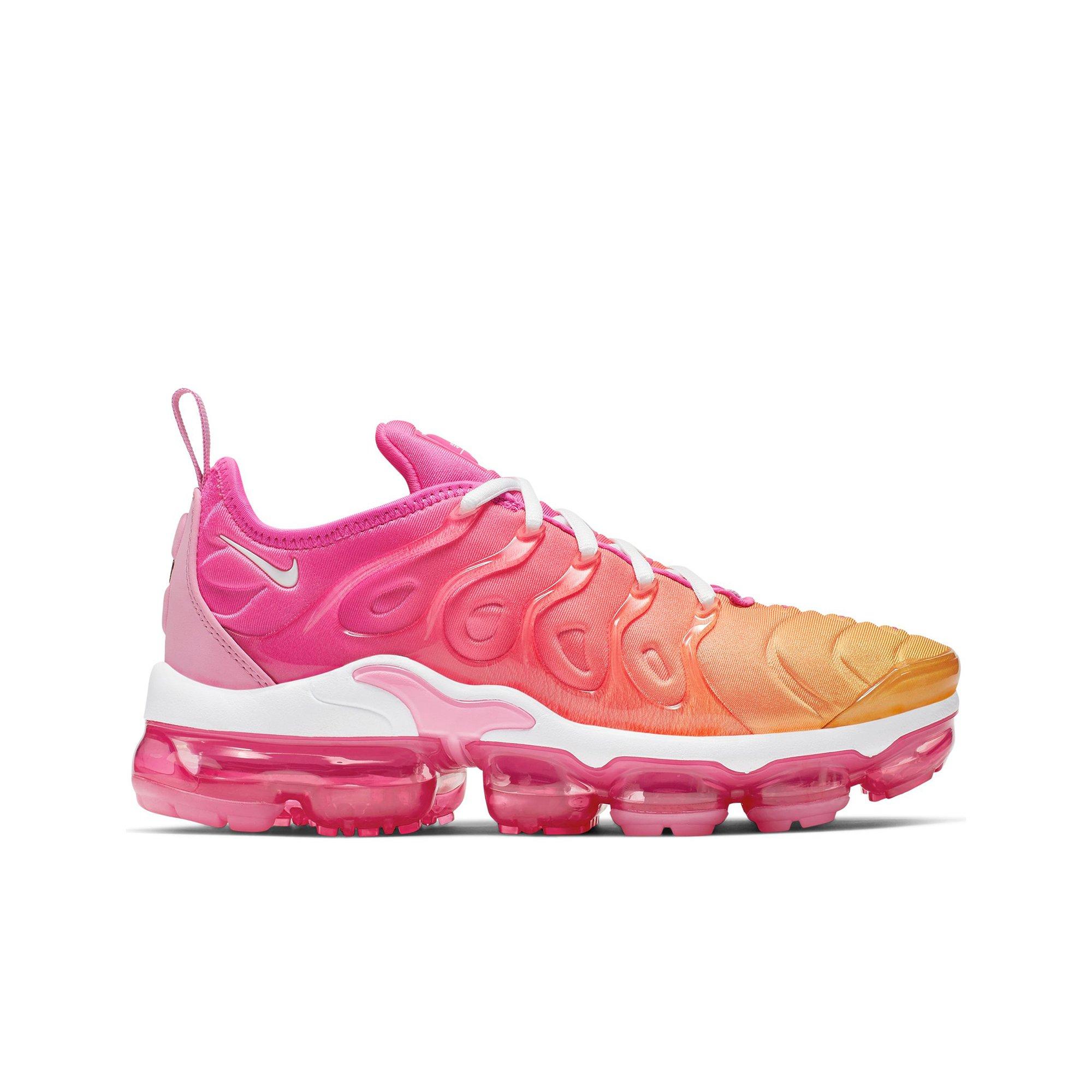 nike vapormax plus pink