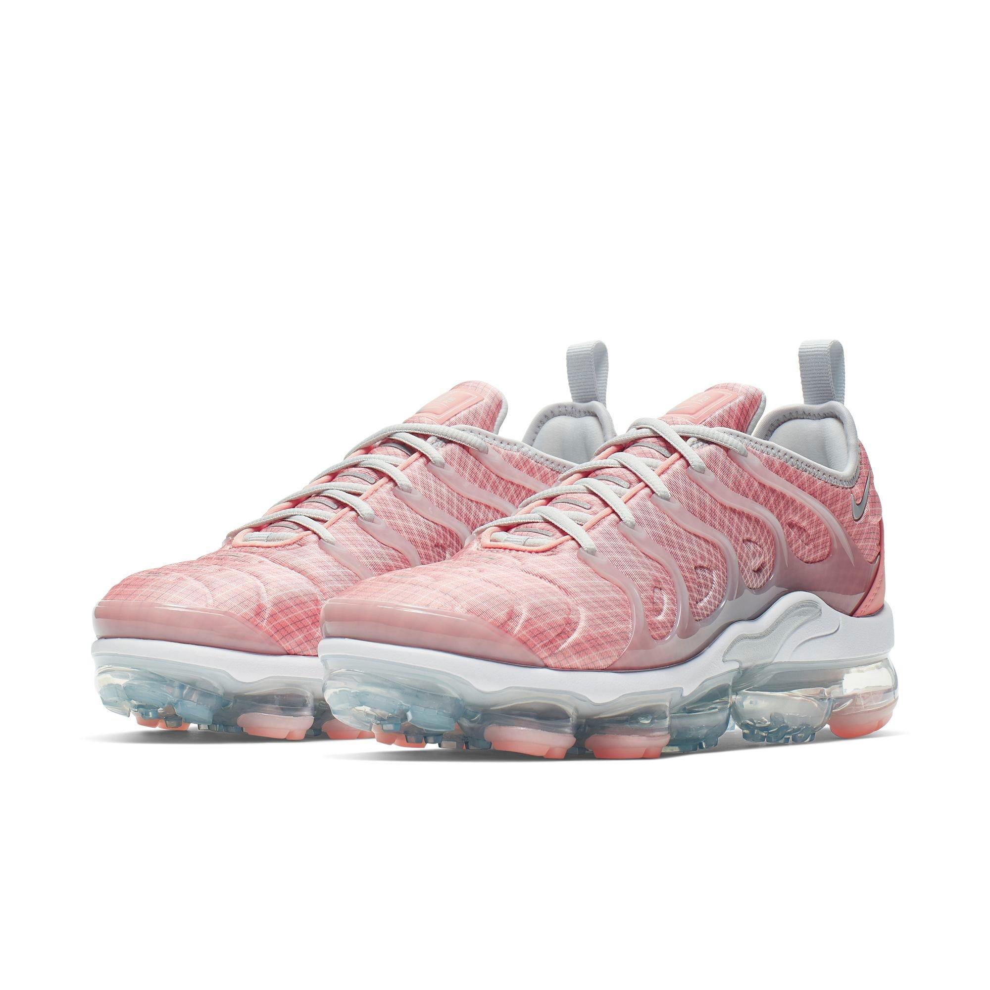 nike air vapormax plus coral