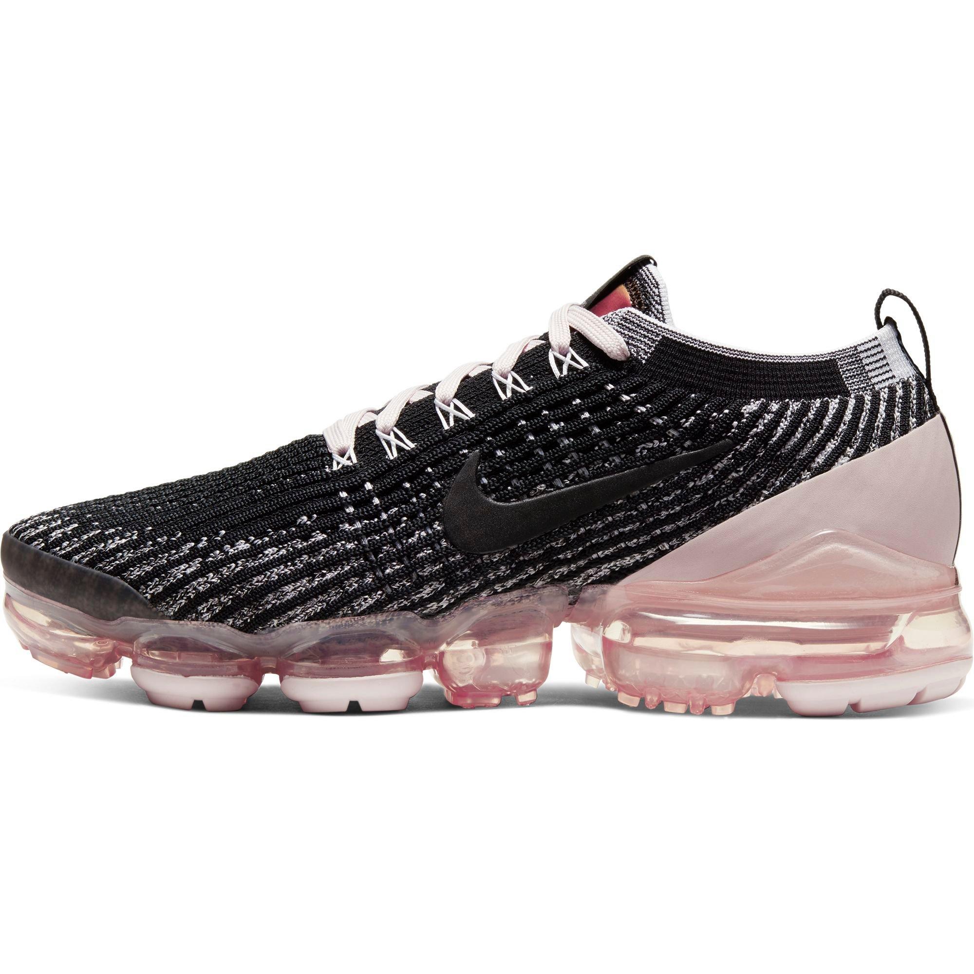 nike vapormax women's black and pink