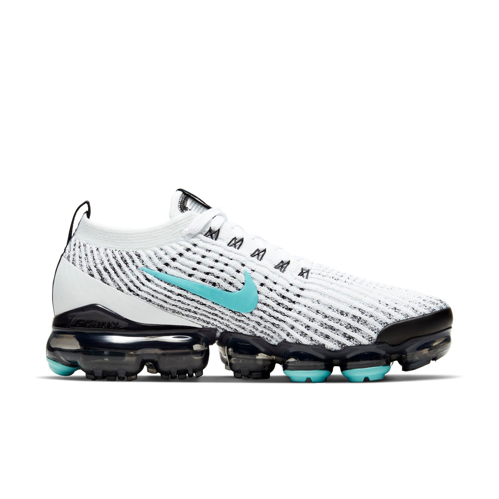 white womens vapormax