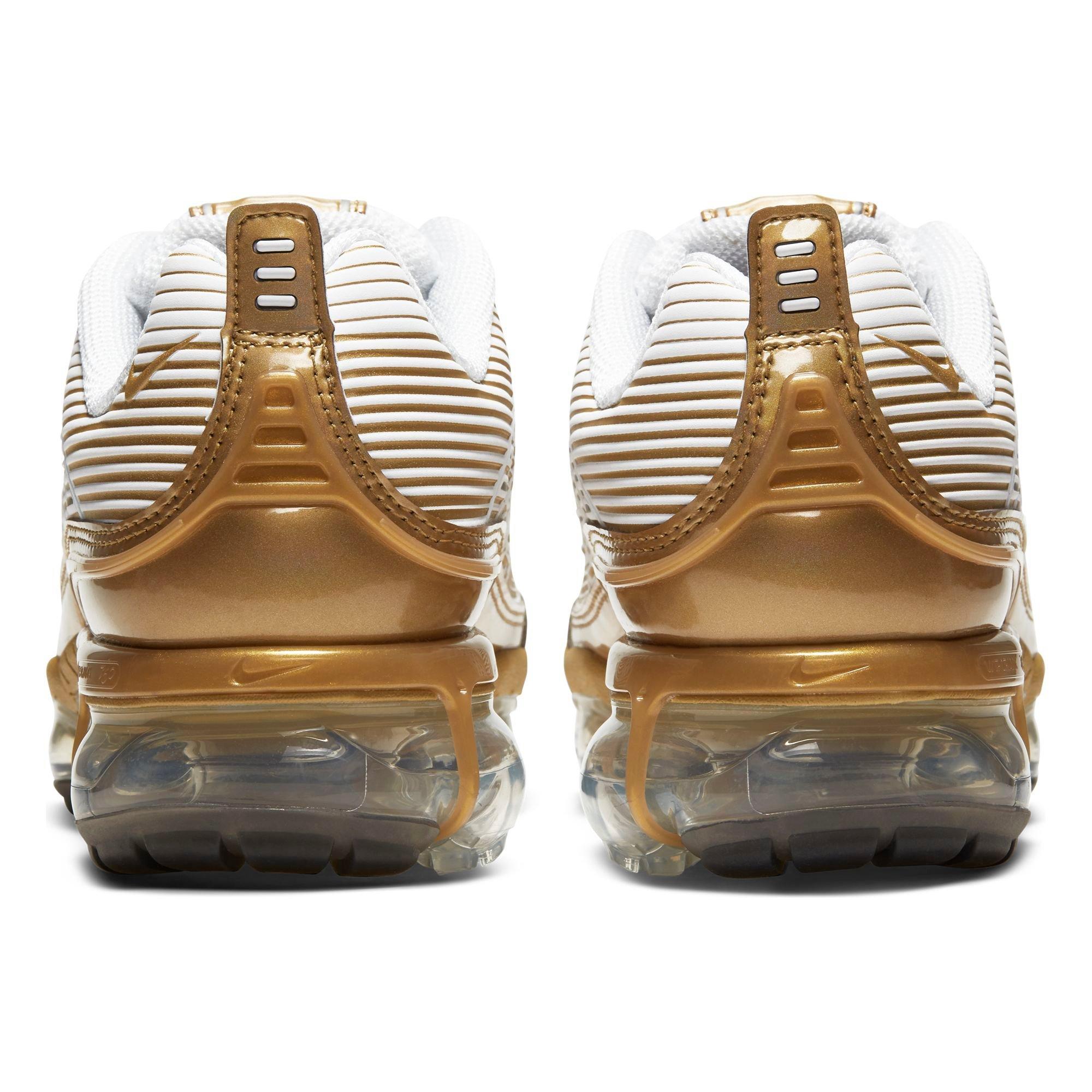 air vapormax 360 white metallic gold