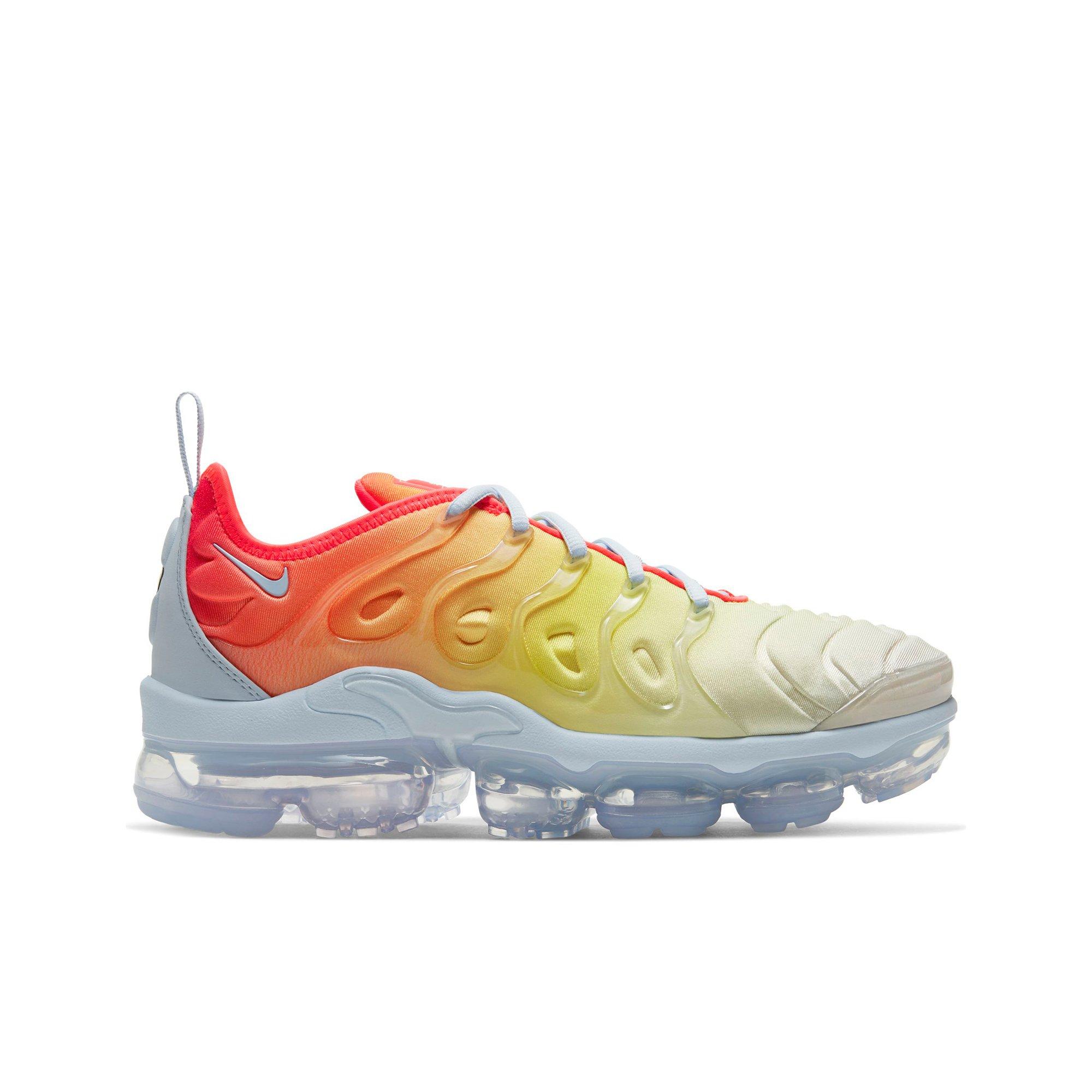 yellow nike vapormax womens