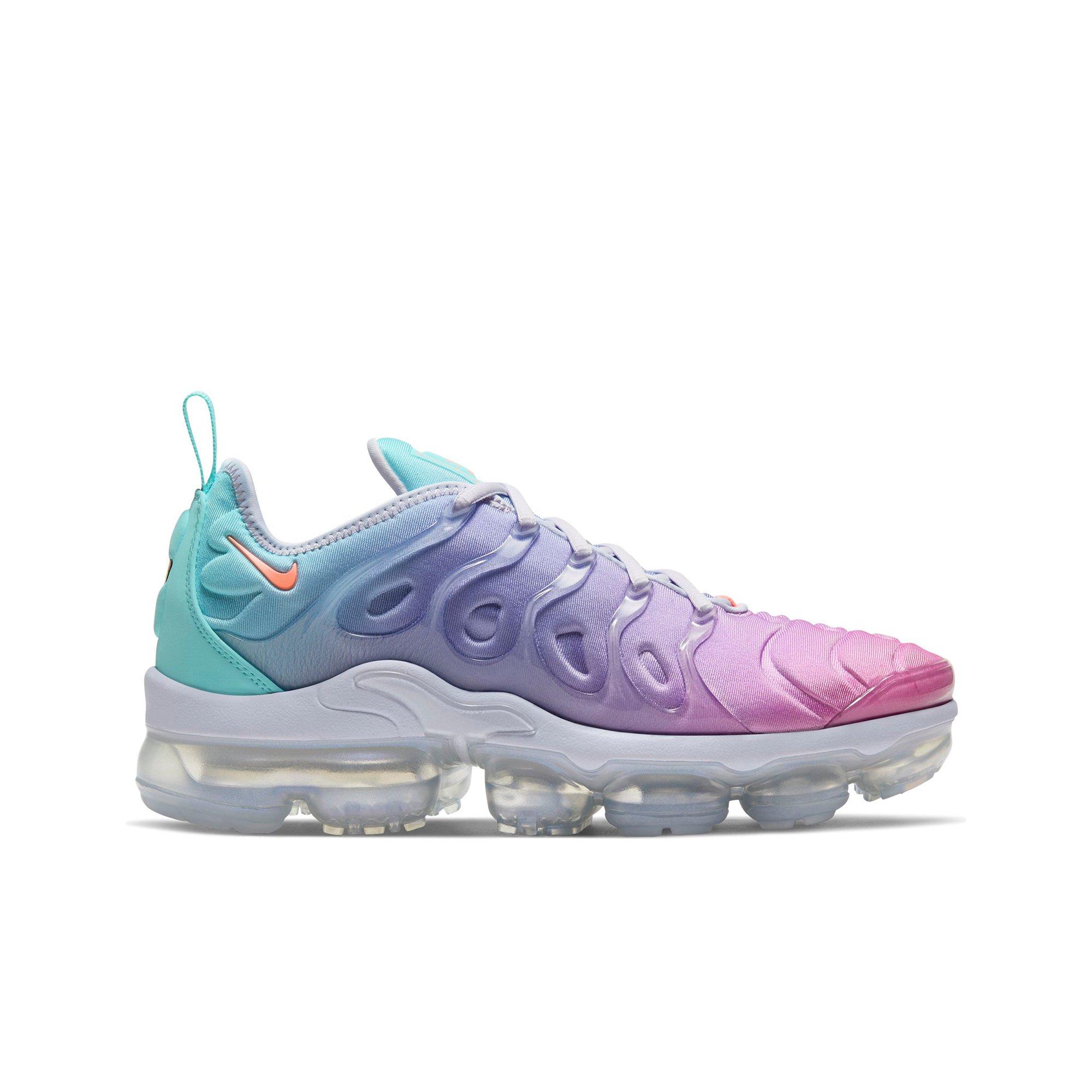 psychic pink vapormax plus