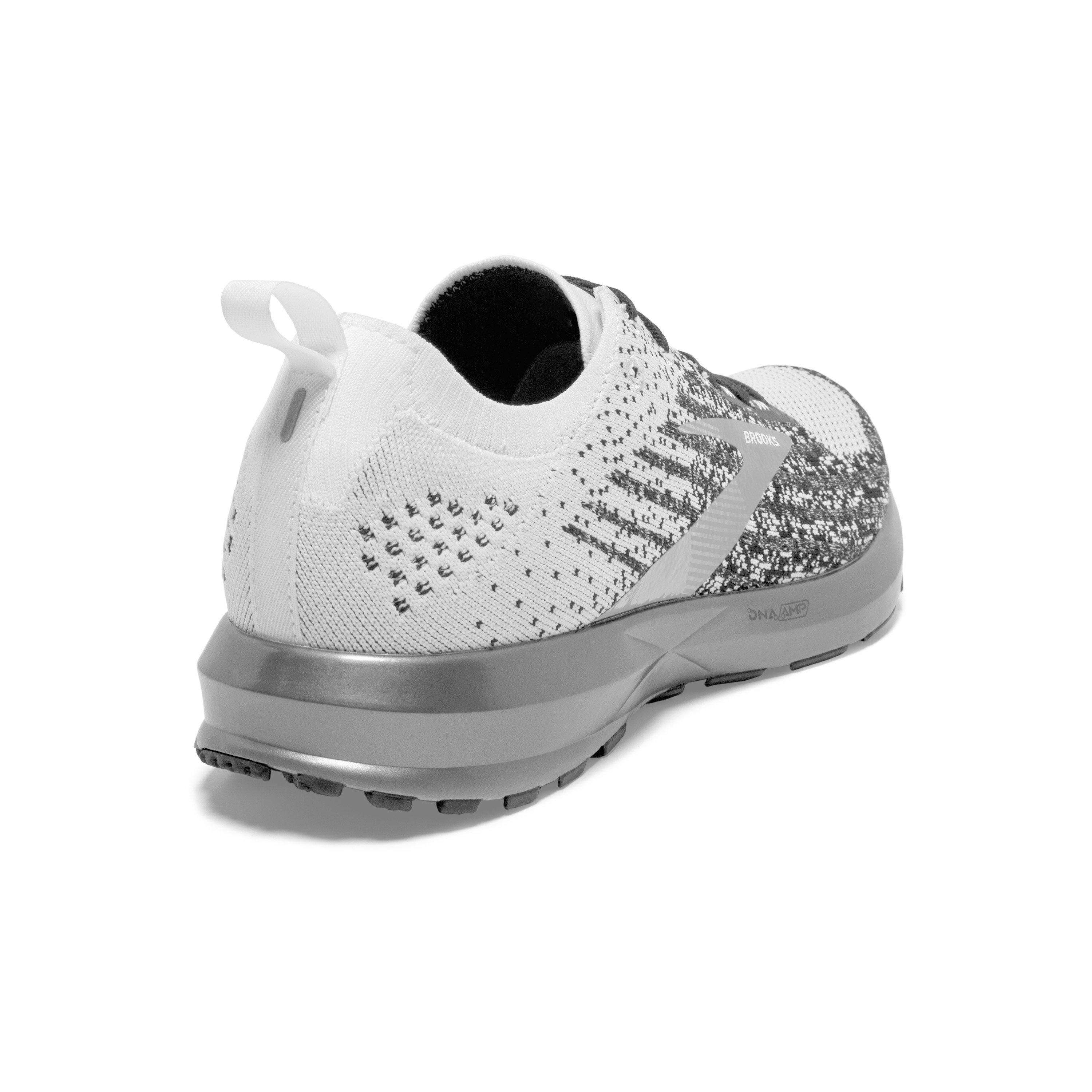 brooks levitate 3 oreo