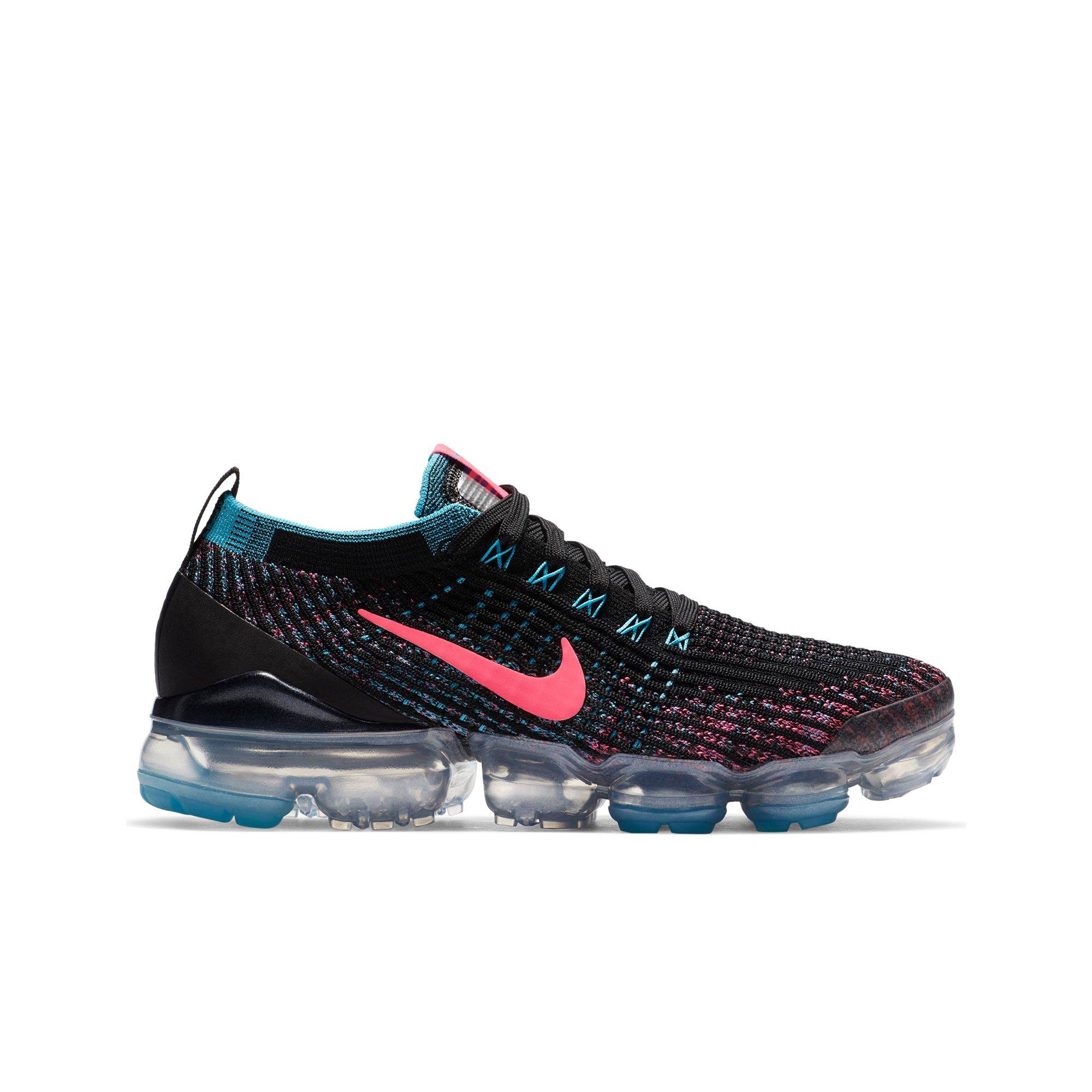 nike air vapormax pink and black