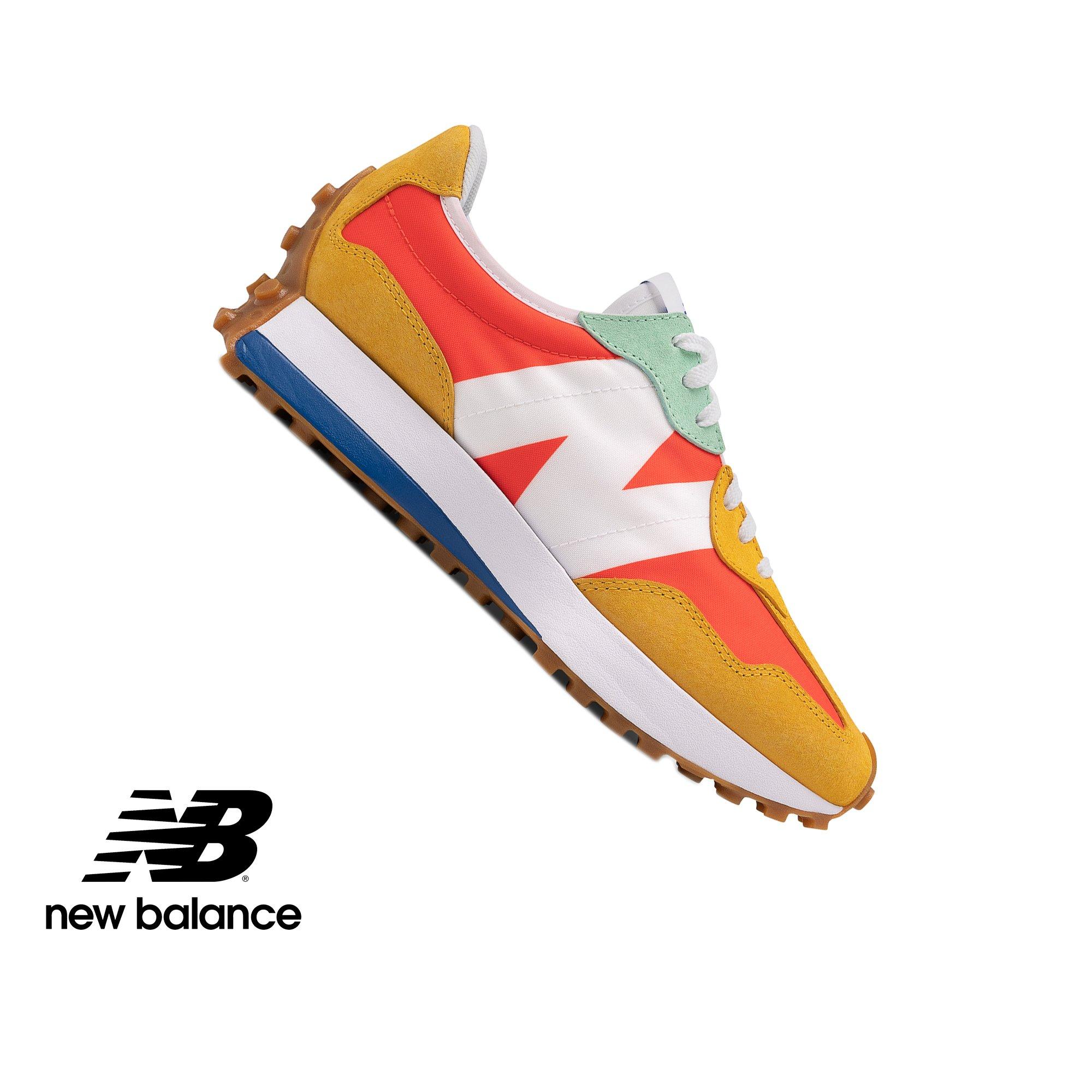 hibbett new balance