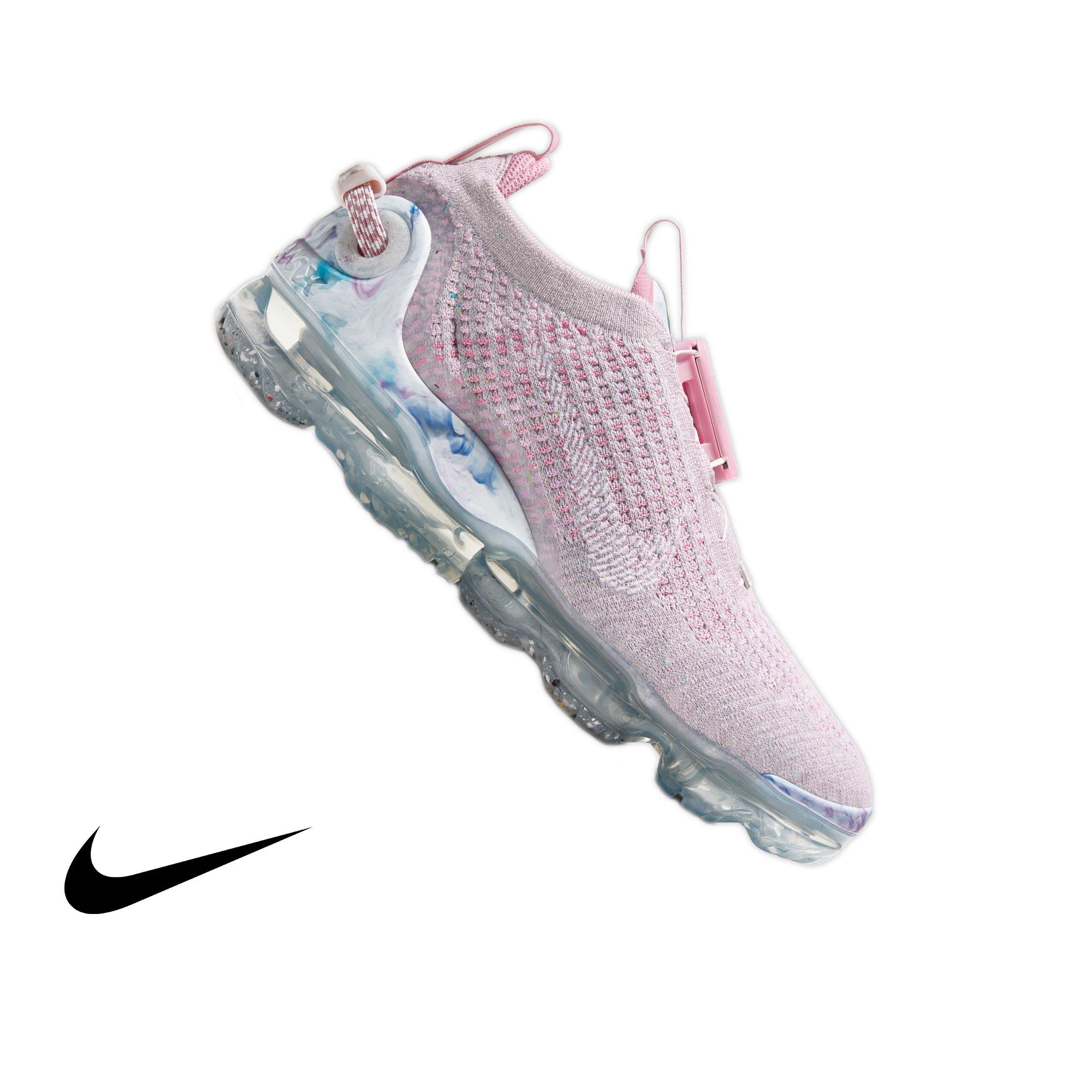 hibbett vapormax plus