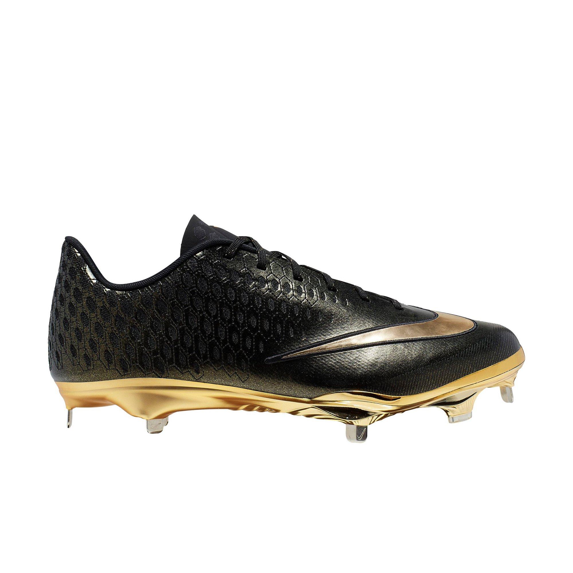 black and gold nike baseball cleats