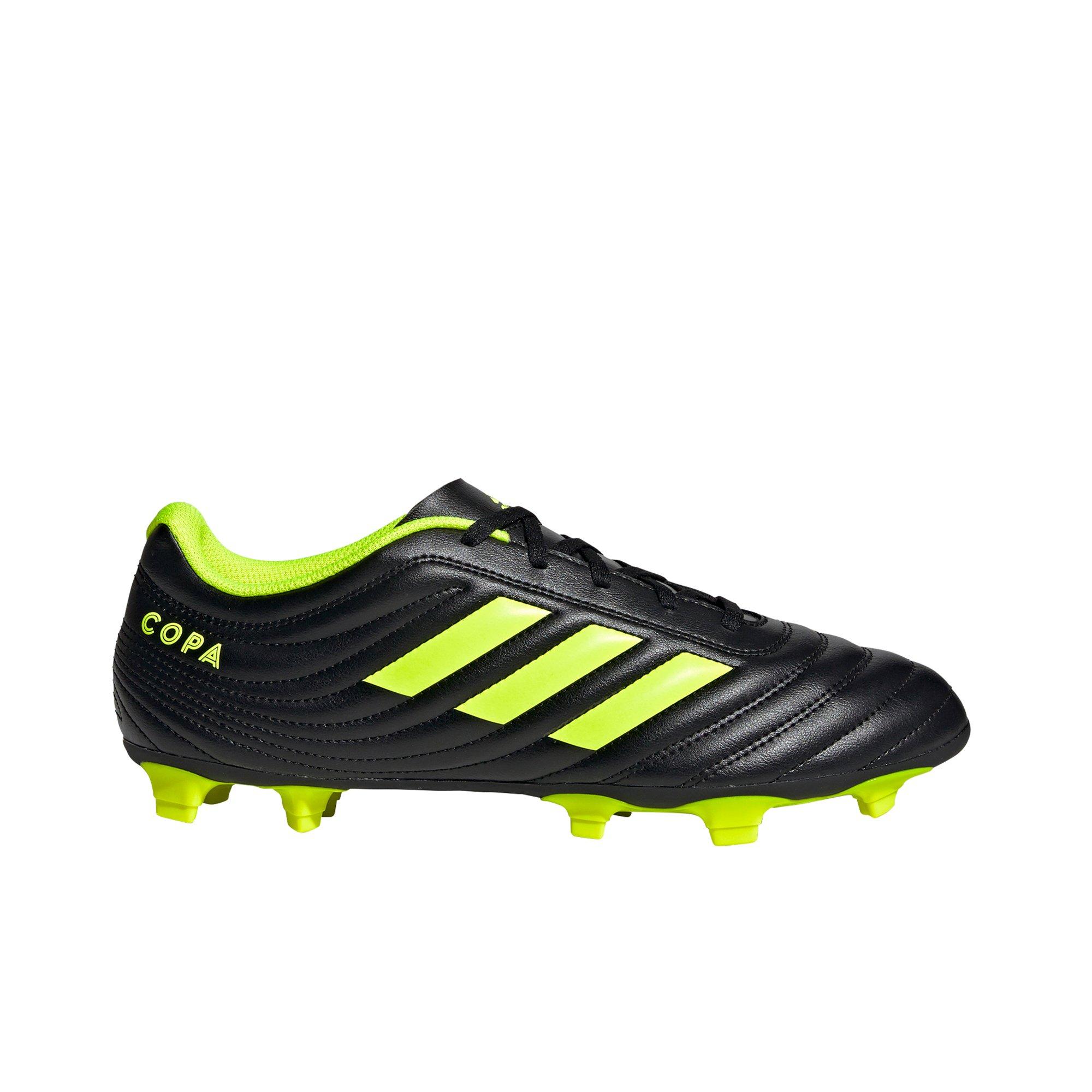 hard ground soccer shoes