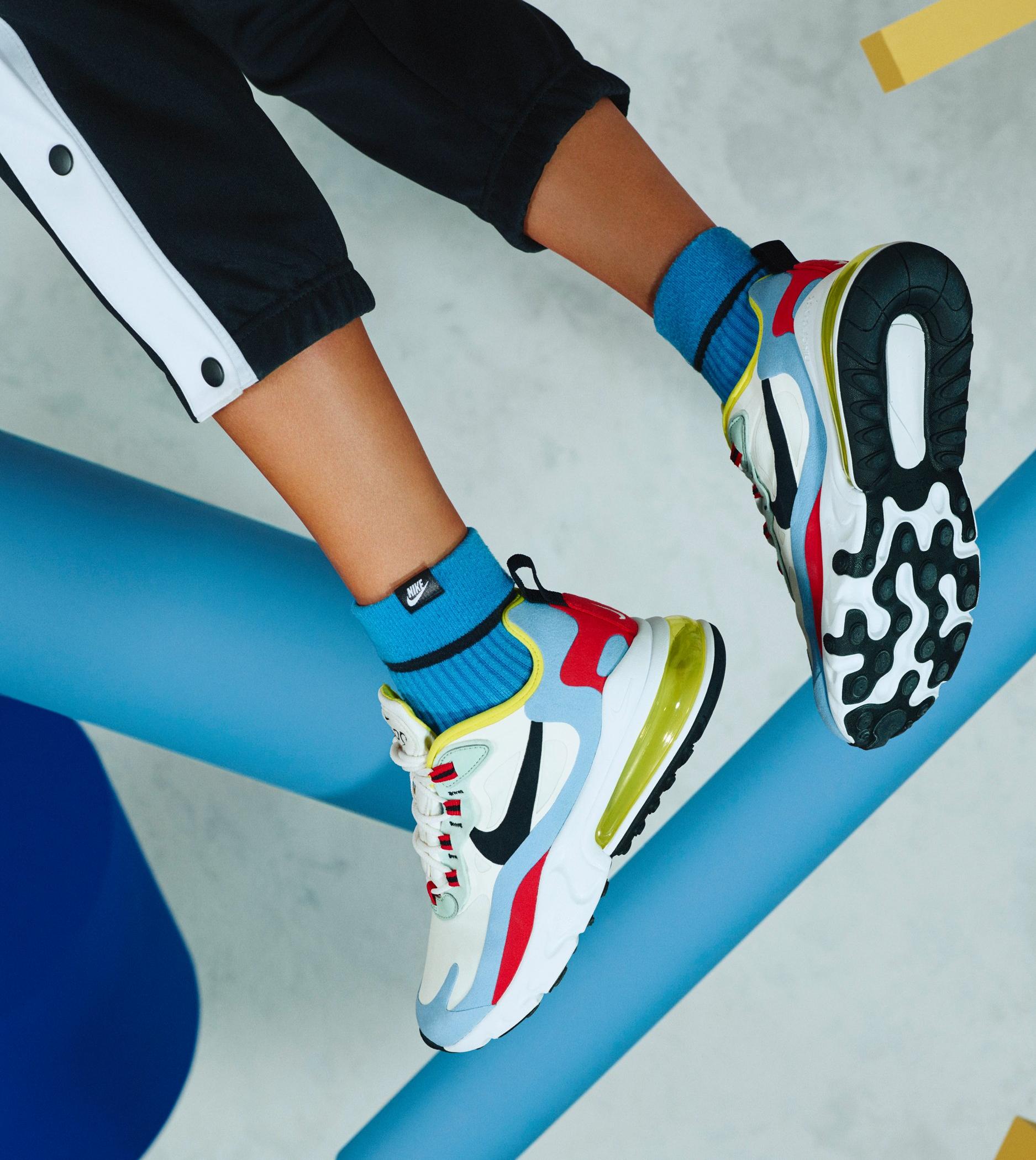 Sneaker Release Nike Air Max 270 React Phantom Light Blue University Red