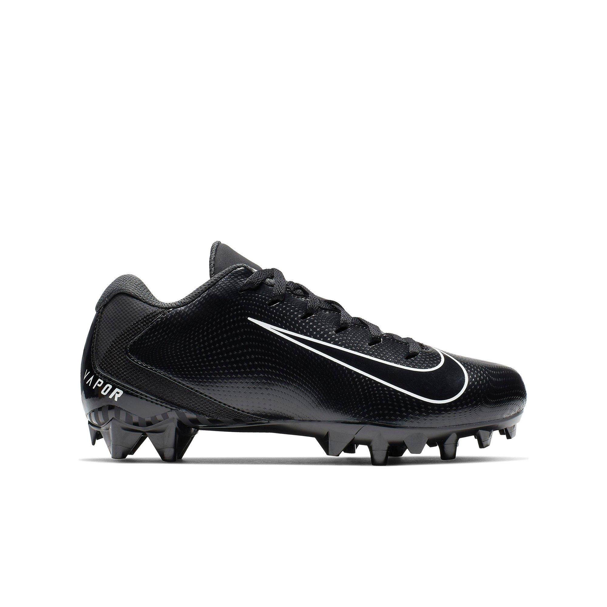 nike low football cleats