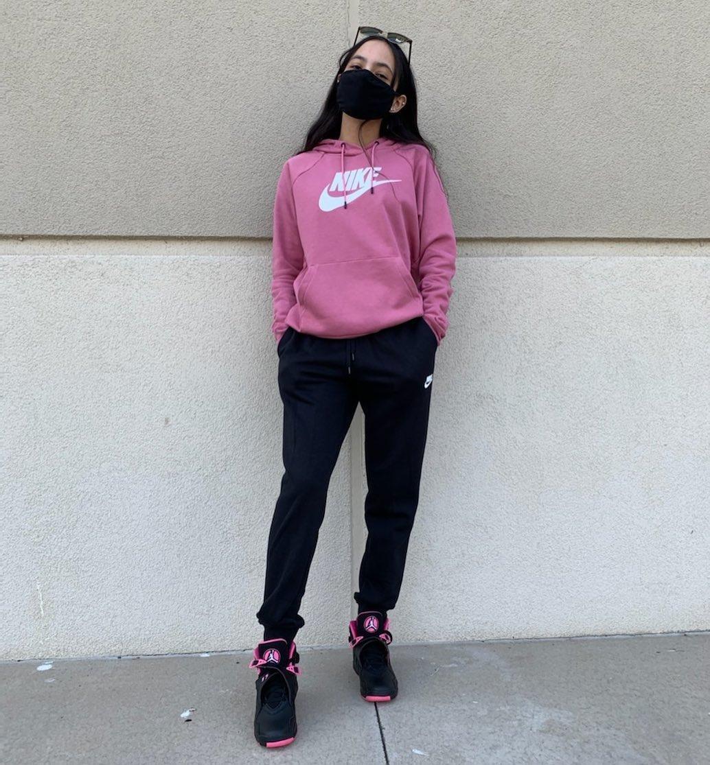 pink jordan joggers