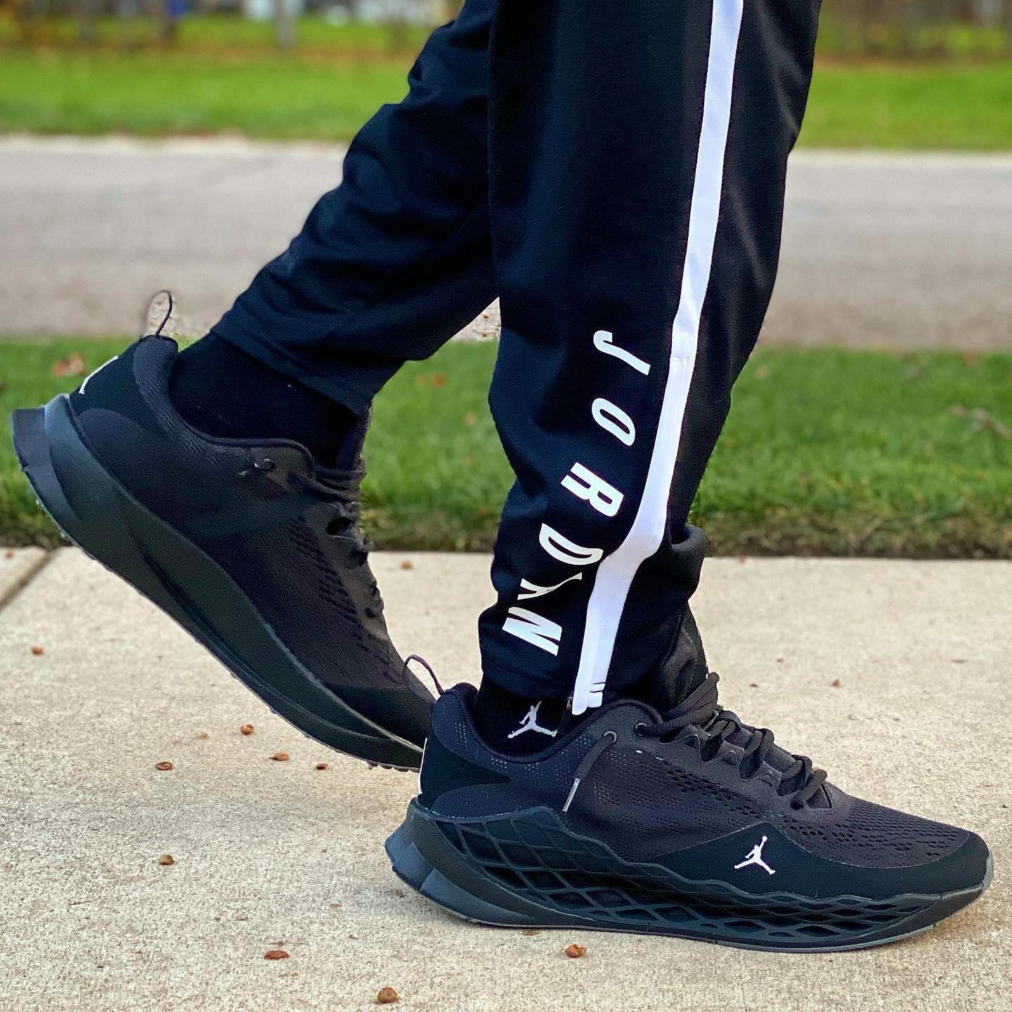 black joggers with jordans