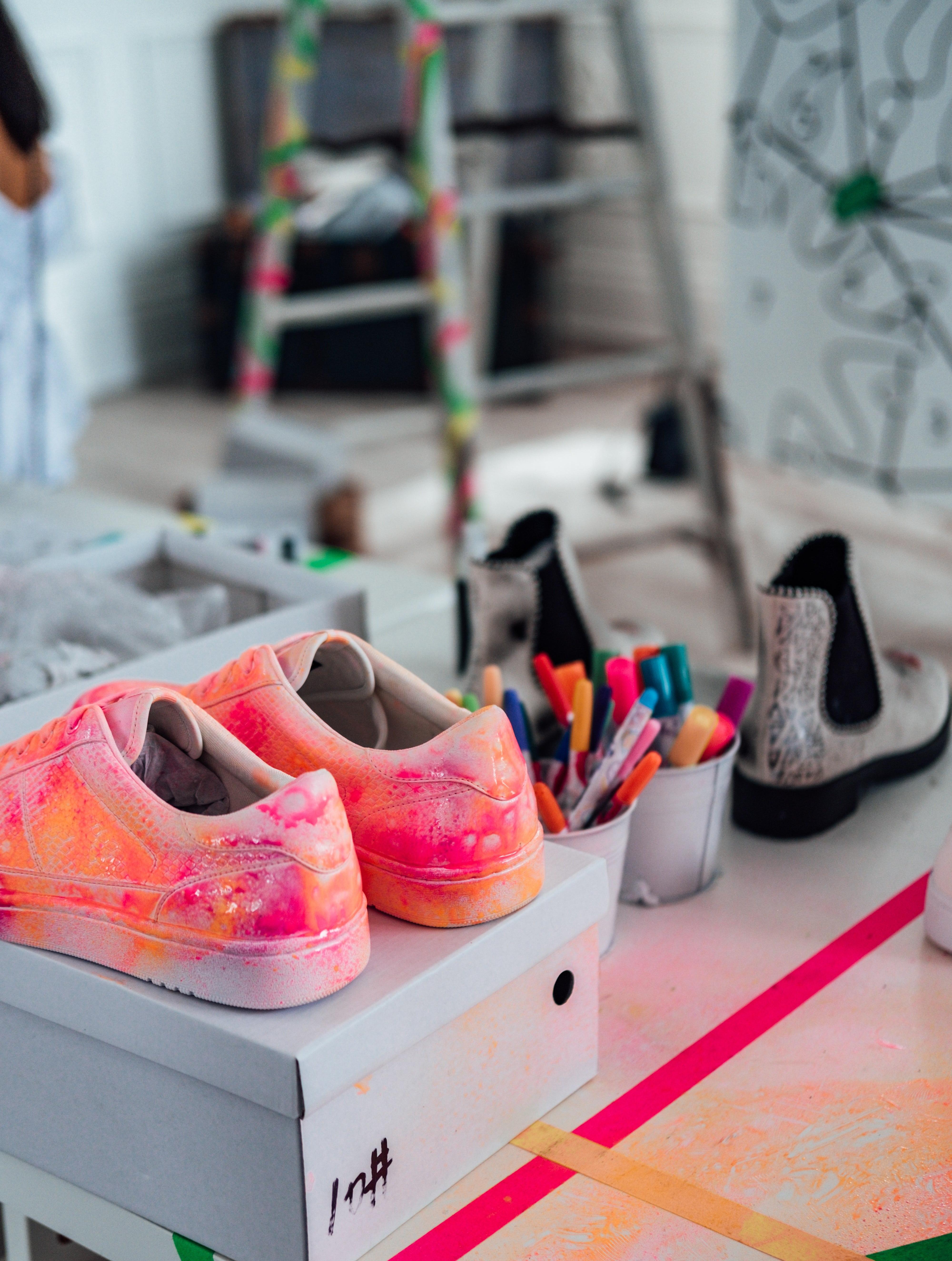 5 Ways to Customize Your Sneaker Gifts