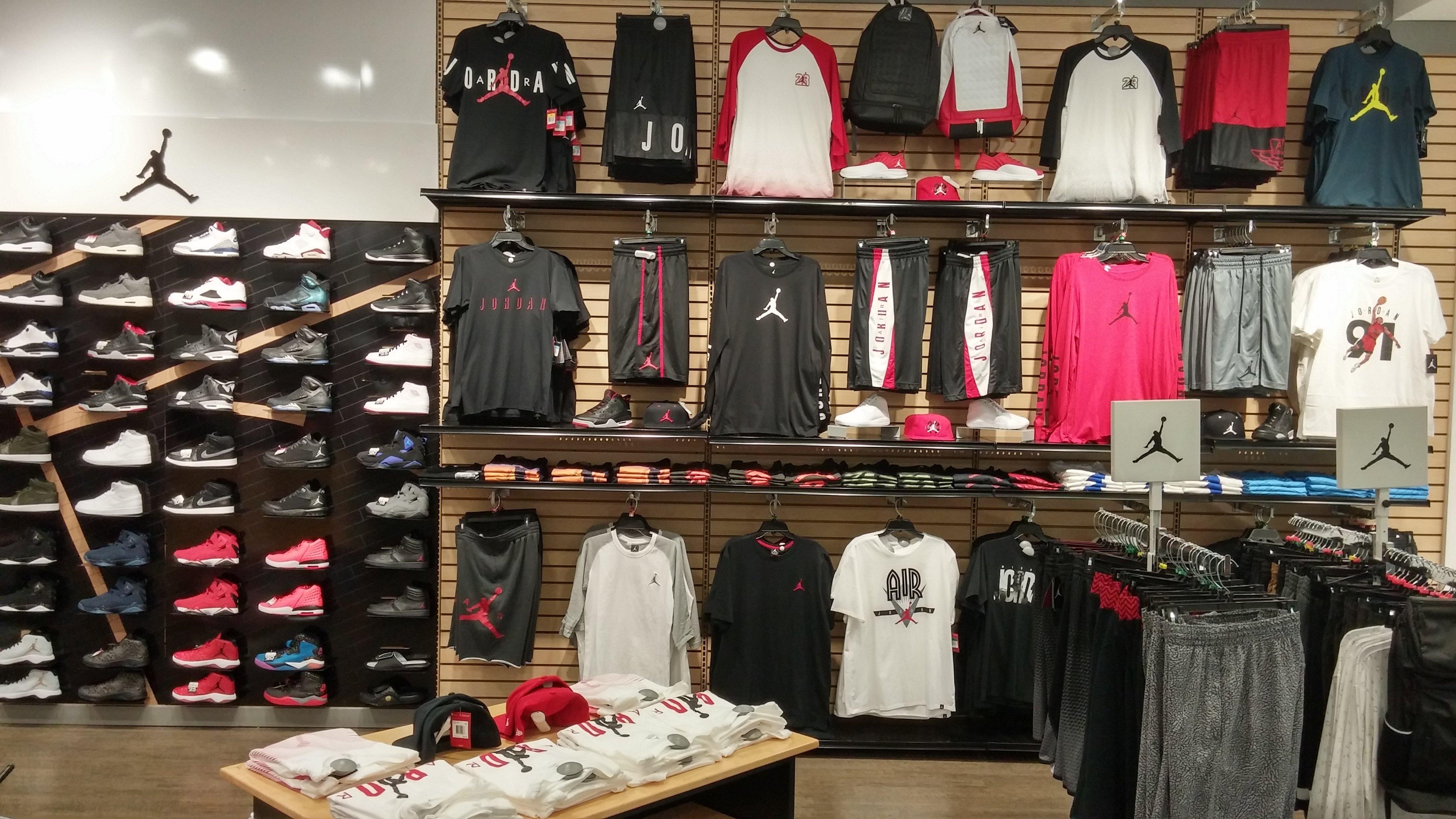 hibbett sports jordan shirts