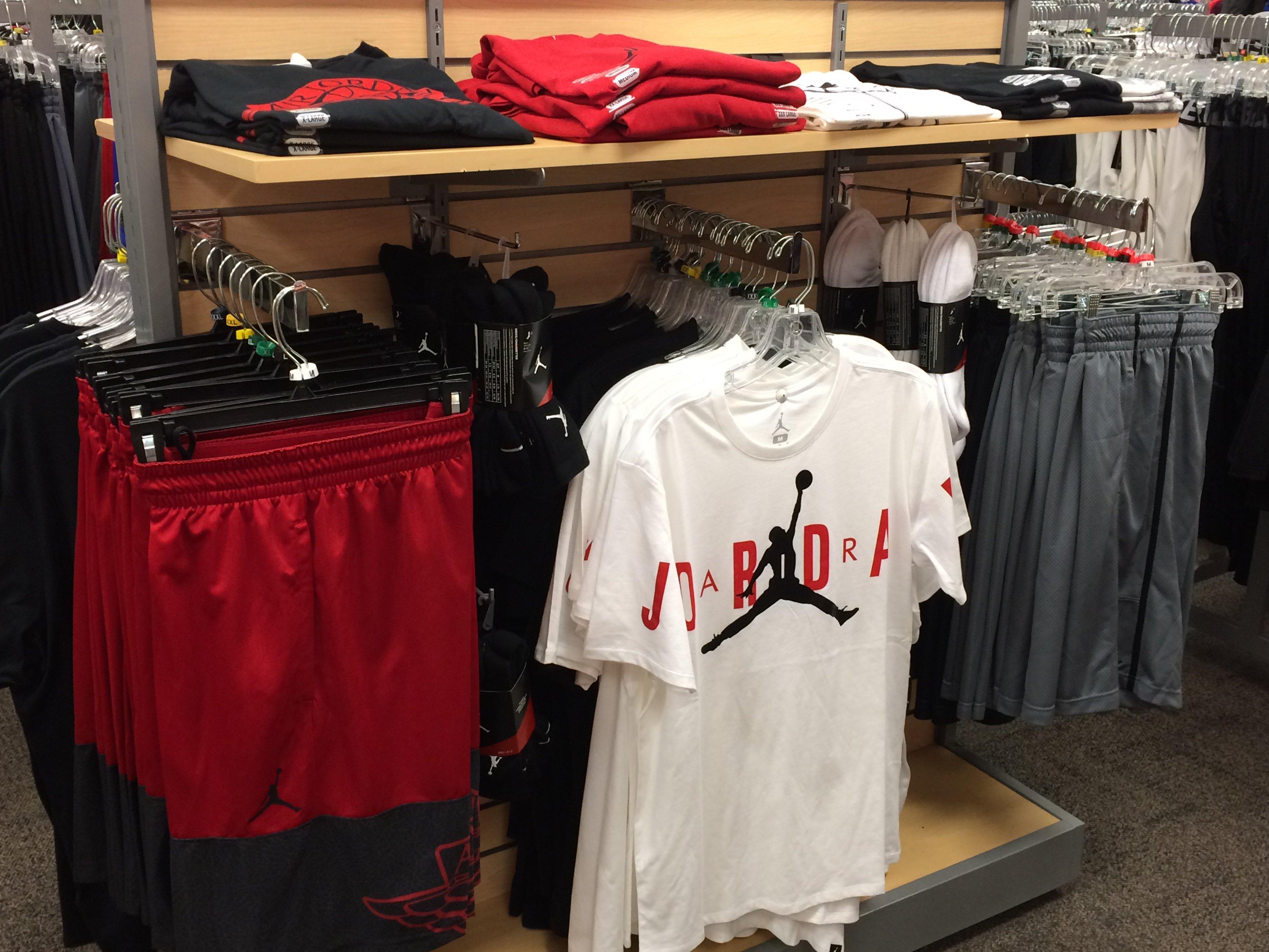 hibbett sports jordan shirts