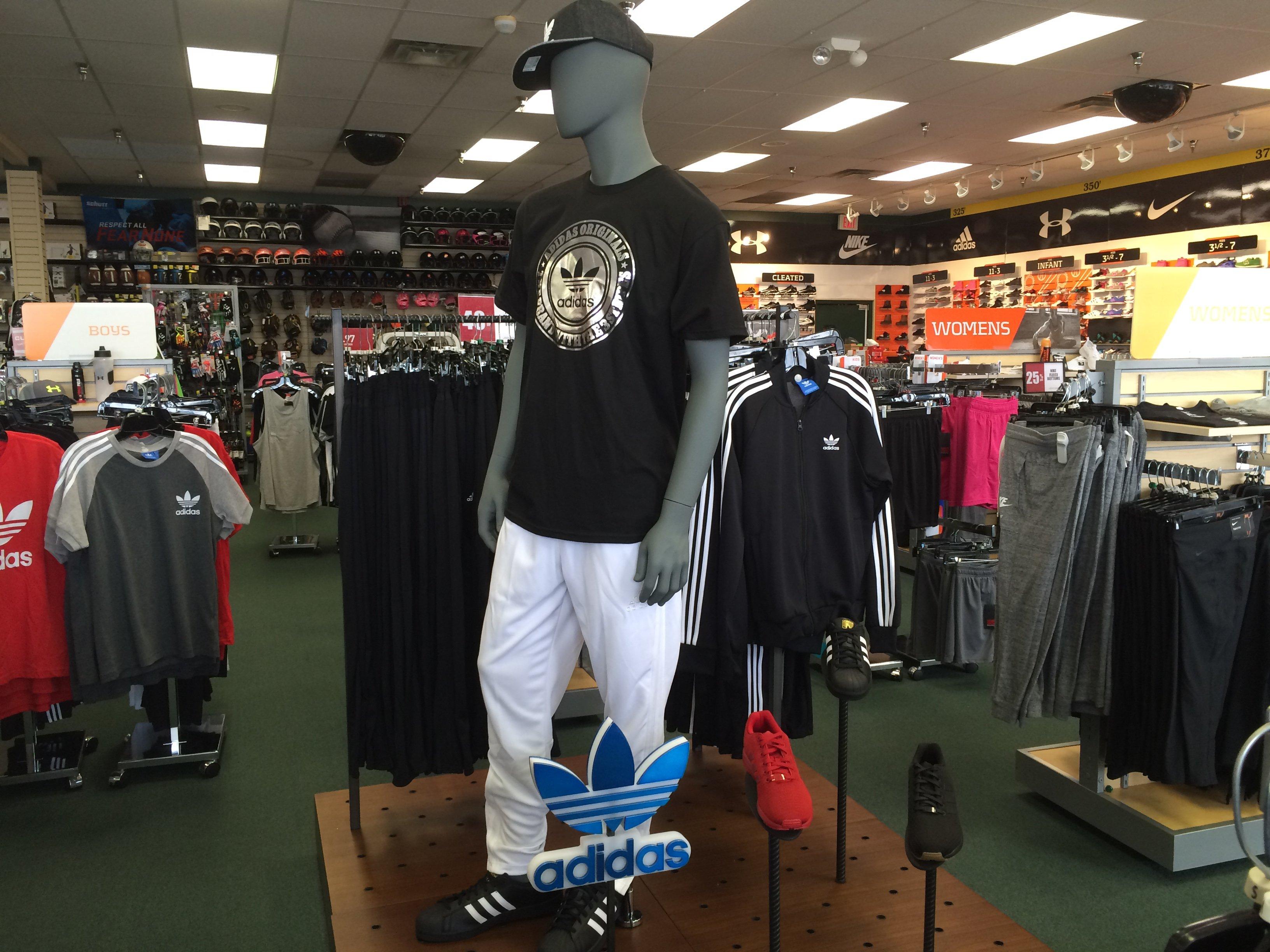 hibbett sports adidas clothing