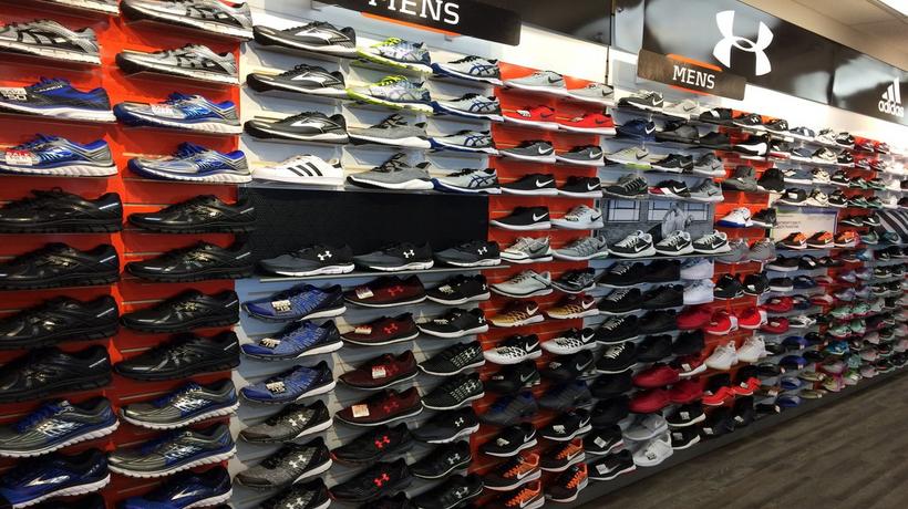 Hibbett Sports in Lakeland, FL - Sneakers Store