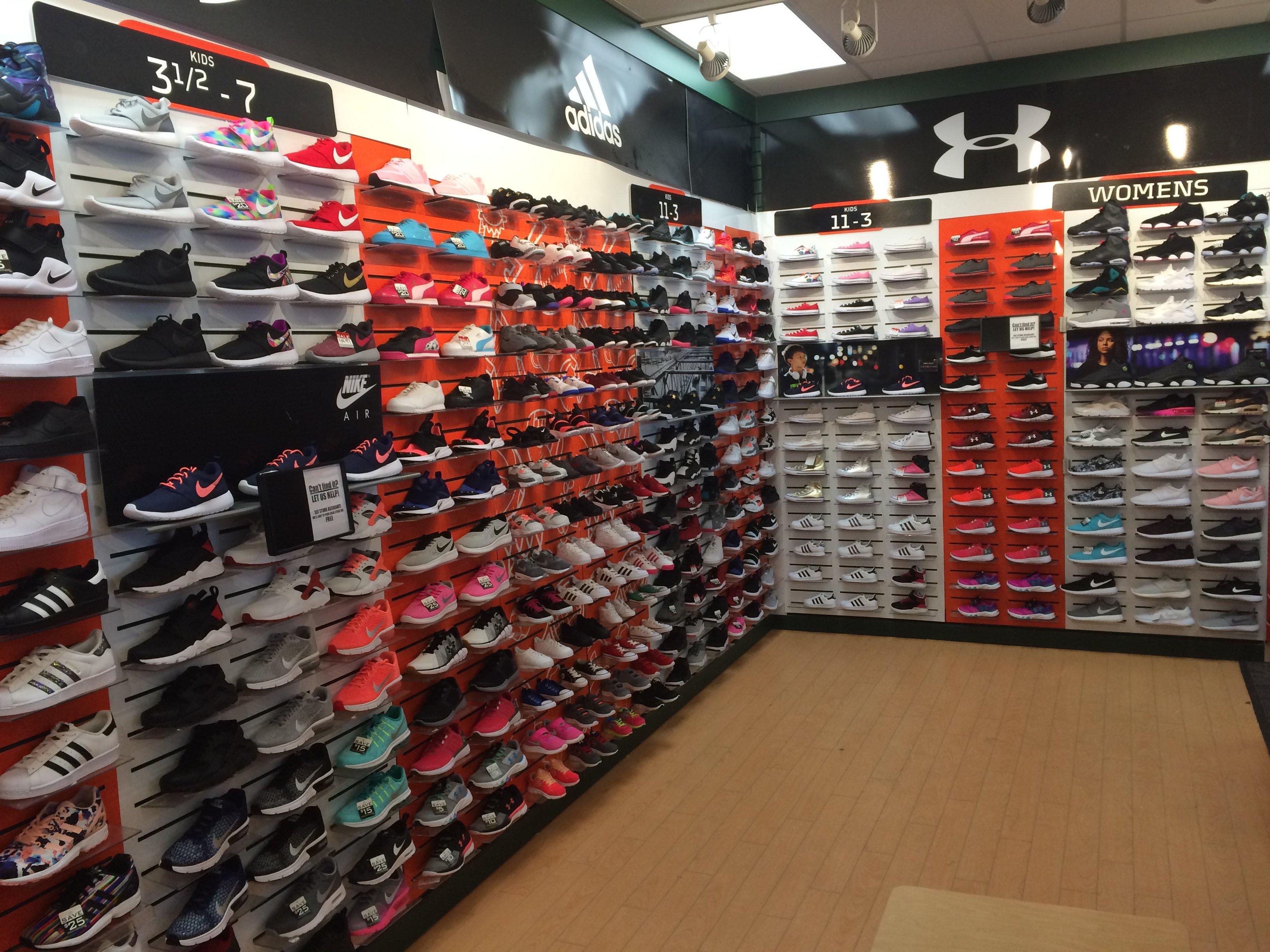 nike store clinton