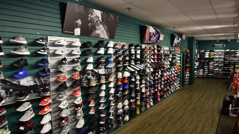 Thomaston Hibbett Sports North Church St.