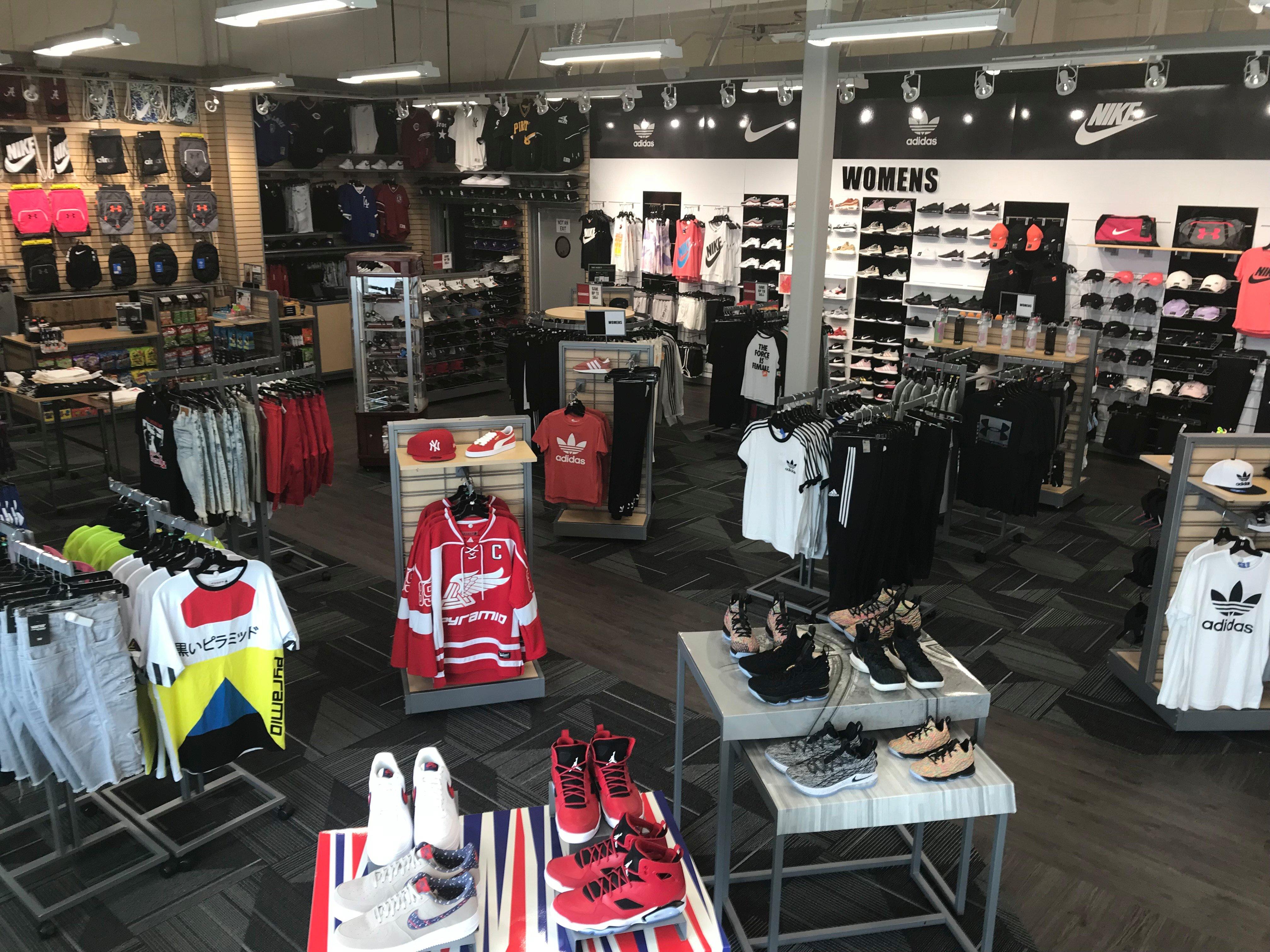 hibbett sports adidas clothing