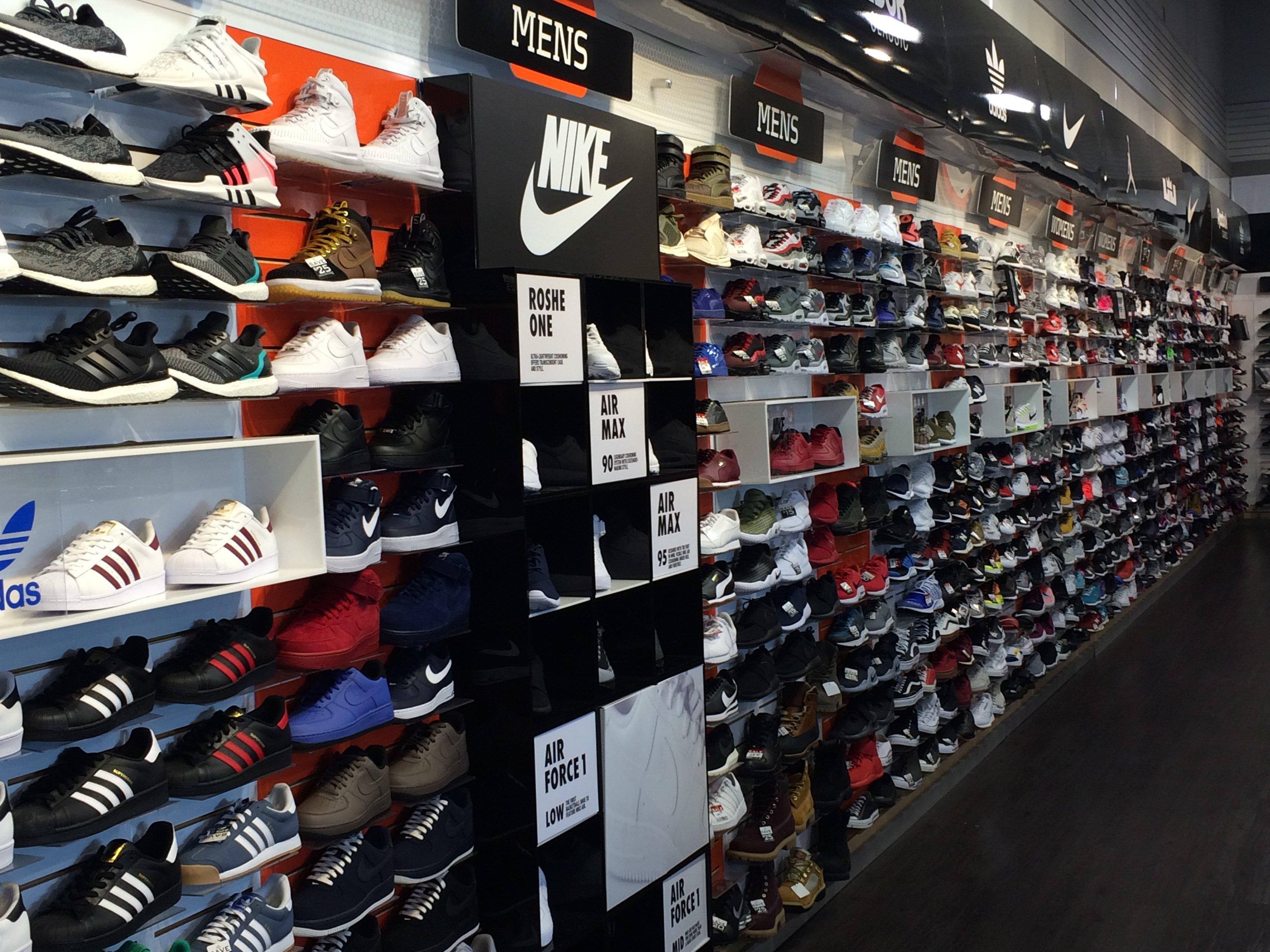 hibbett shoe store near me