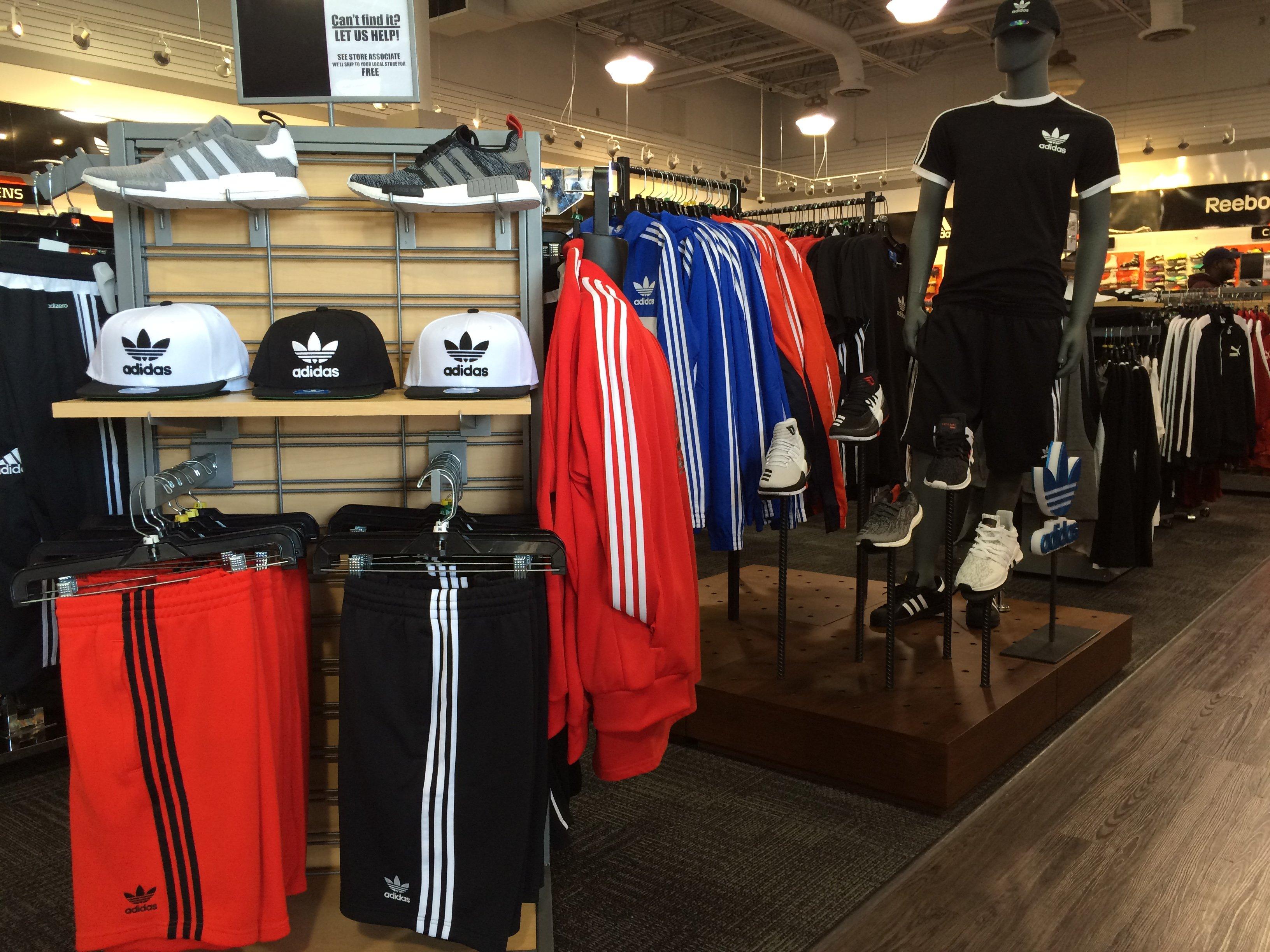 hibbett sports adidas clothing