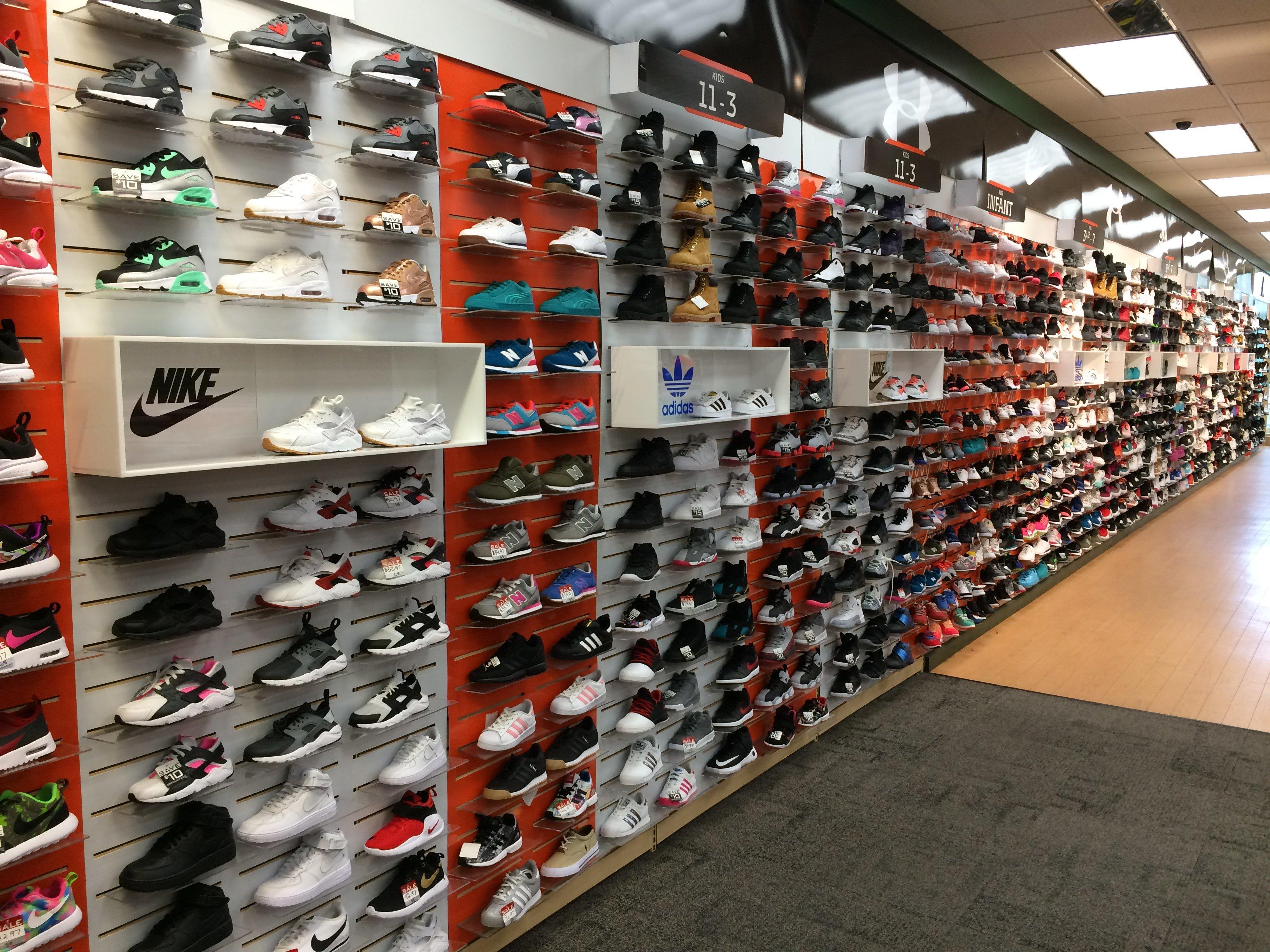 nike store 63123