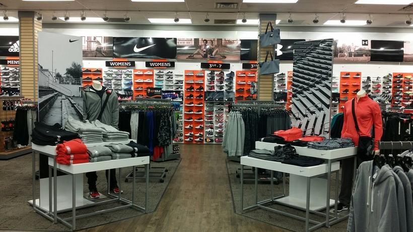 hibbett sports quincy mall