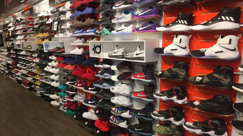 Hibbett Sports in Snyder, TX - Athletic Shoes Store