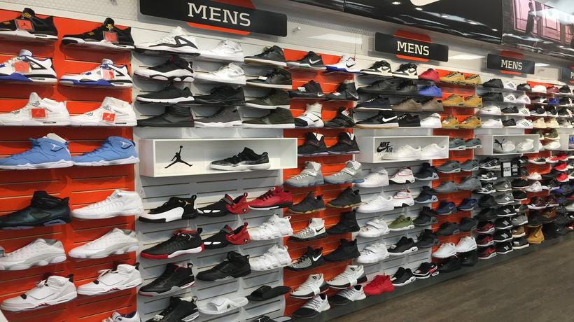 Hibbett Sports in Rincon, GA - Athletic Shoes Store