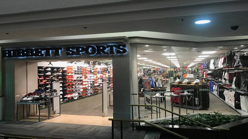 Is there a 2025 nike store in tulsa