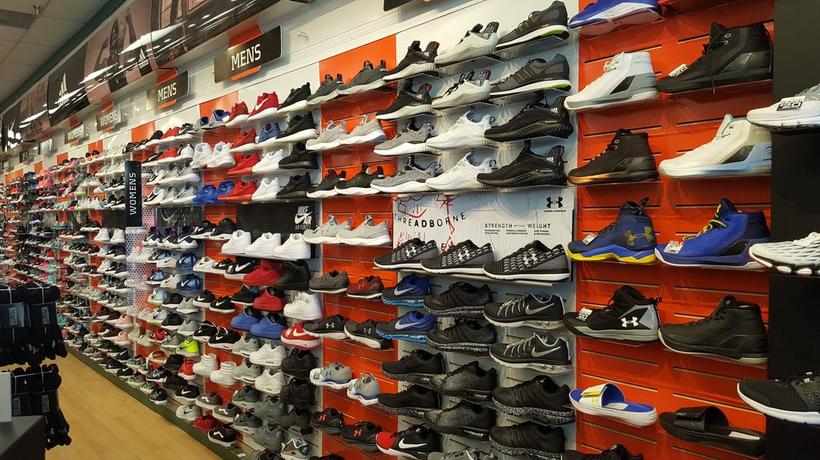 Hibbett Sports in Snyder, TX - Athletic Shoes Store