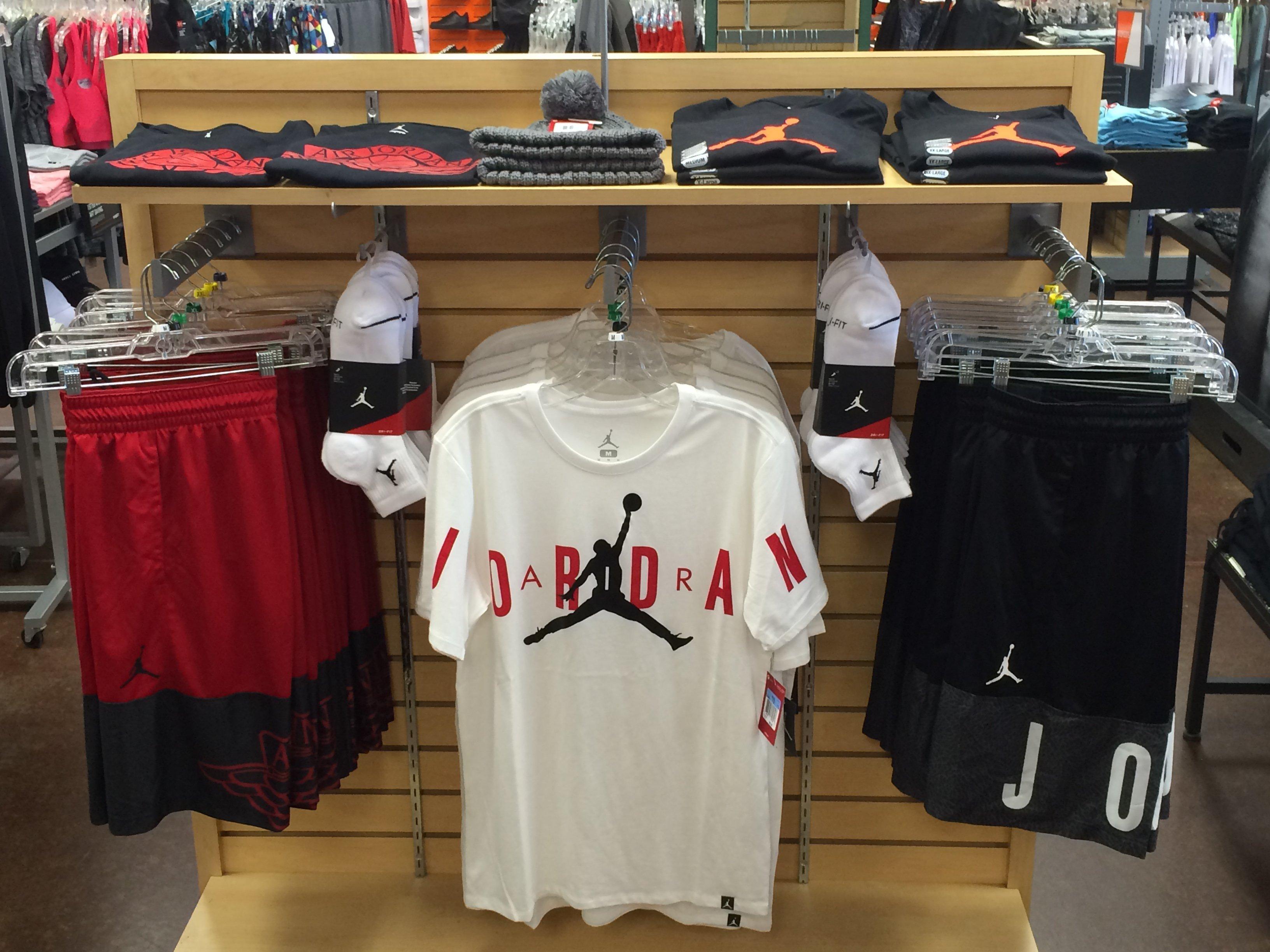 hibbett sports jordan shirts
