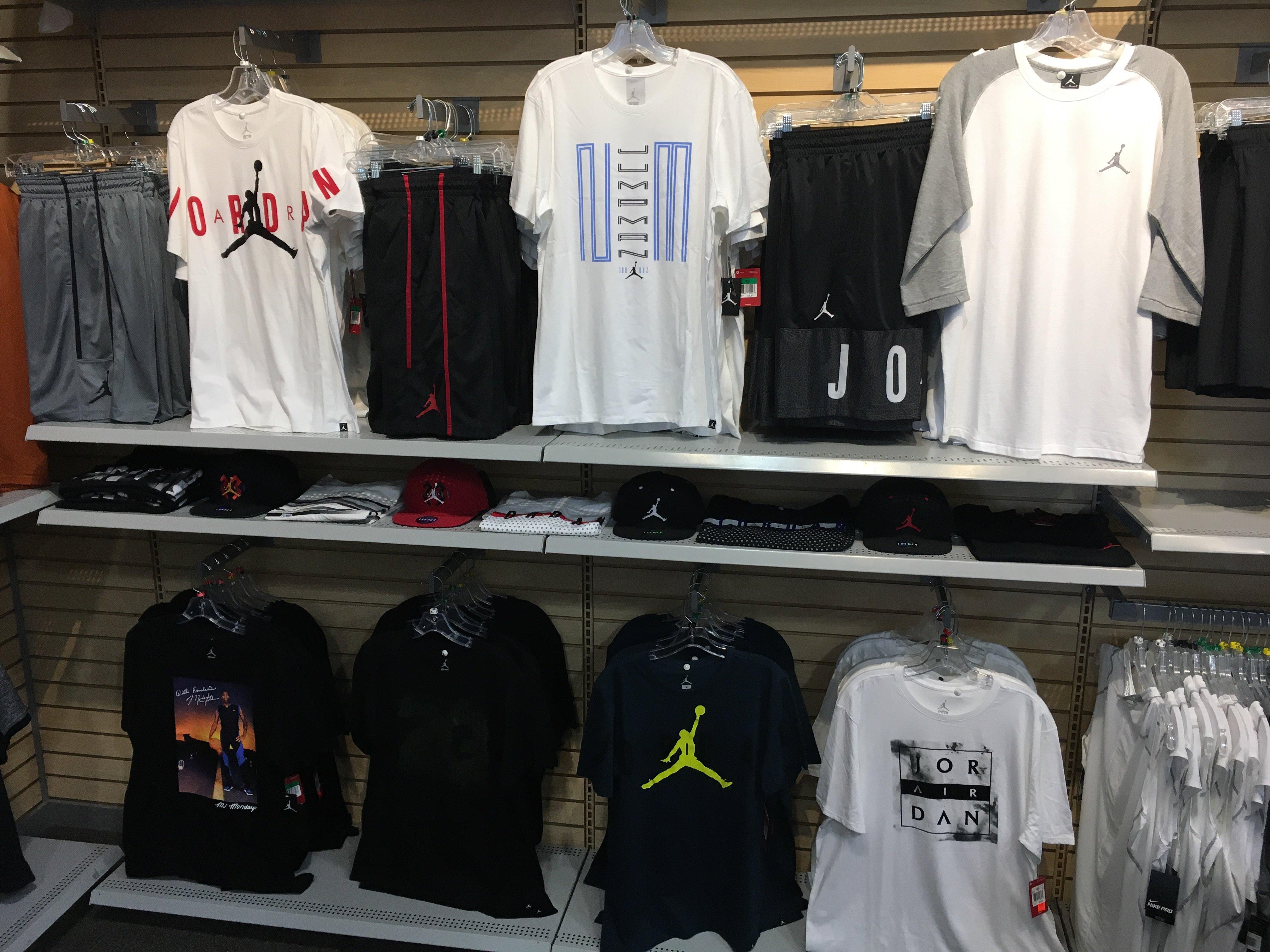 hibbett sports jordan shirts