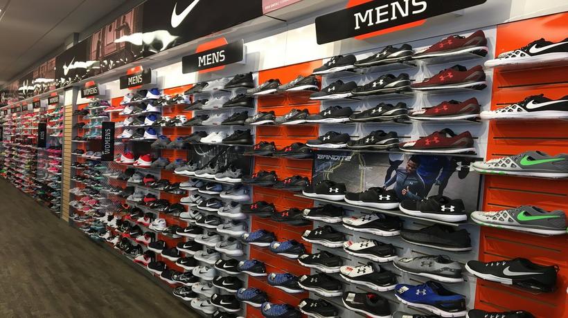 Monroe Hibbett Sports 6th Avenue W