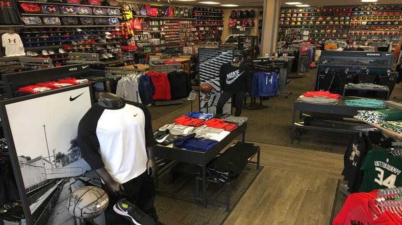 Monroe Hibbett Sports 6th Avenue W