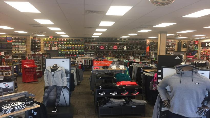 Floresville Hibbett Sports | 10th St