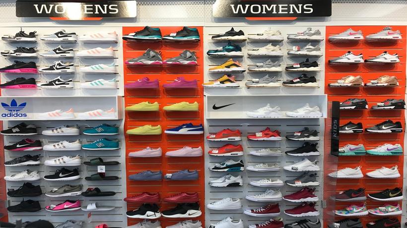 Hibbett in Columbia, SC | Athletic Clothing and Shoe Store