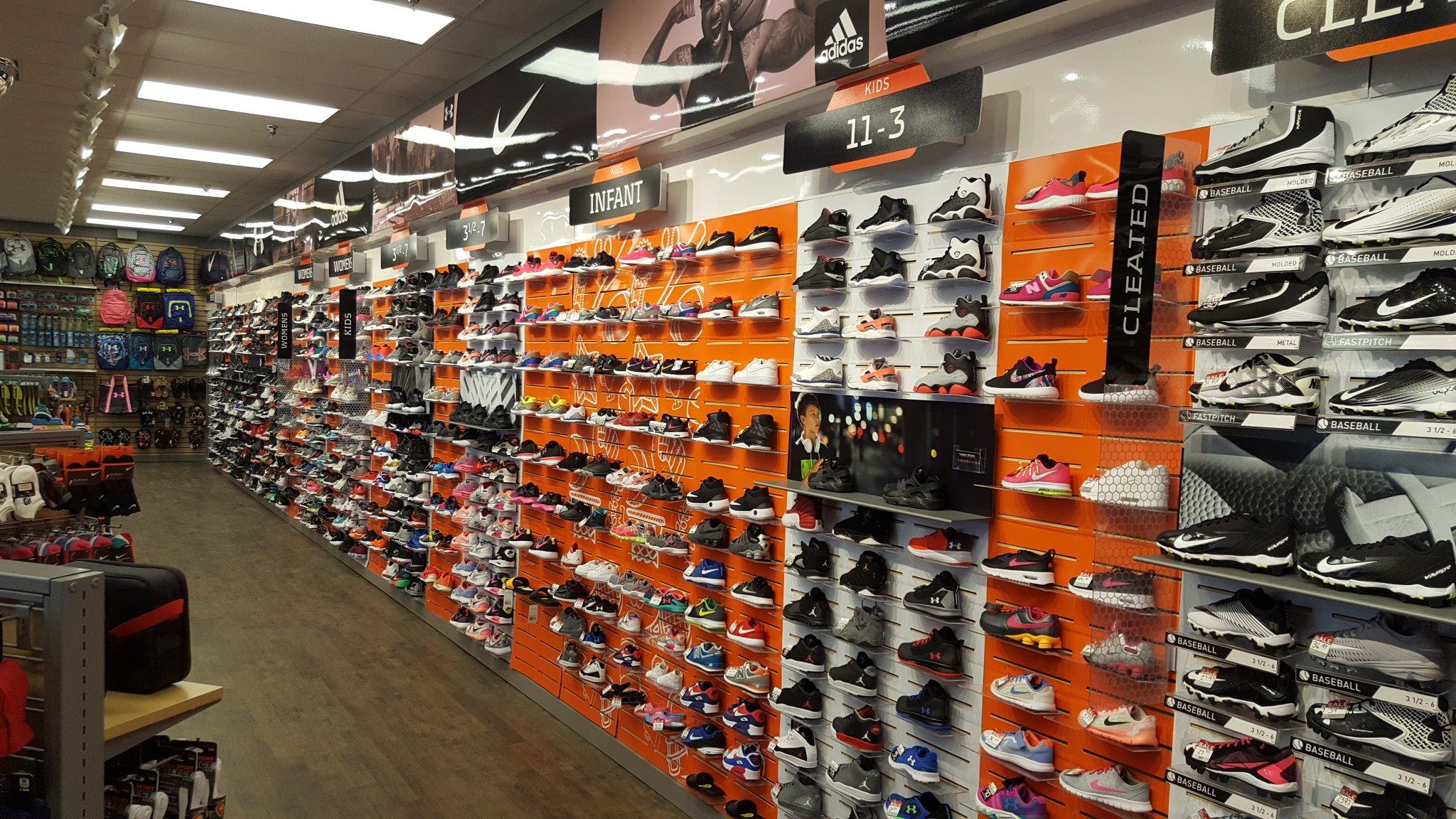 hibbett shoe store