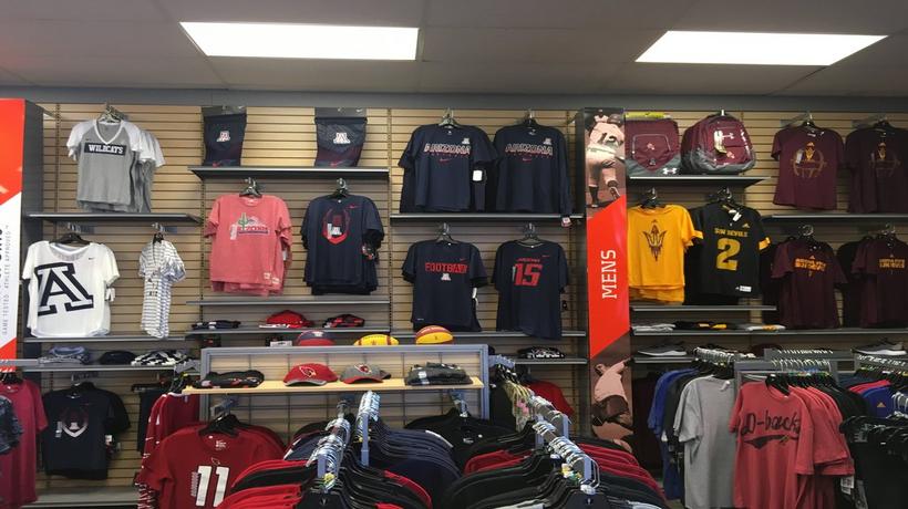 Douglas Hibbett Sports | W 5th St