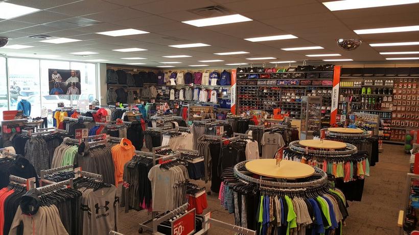 Chanute Hibbett Sports | S Santa Fe Ave