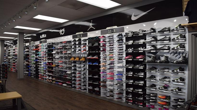 Hibbett Sports in Rincon, GA - Athletic Shoes Store