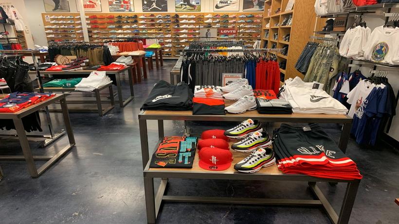 City Gear in Houston, TX - Sneakers & Streetwear Apparel Store