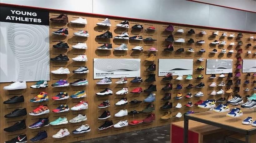 Mall Shoe Store Shoe Dept Customer Service Retail Mall Raleigh